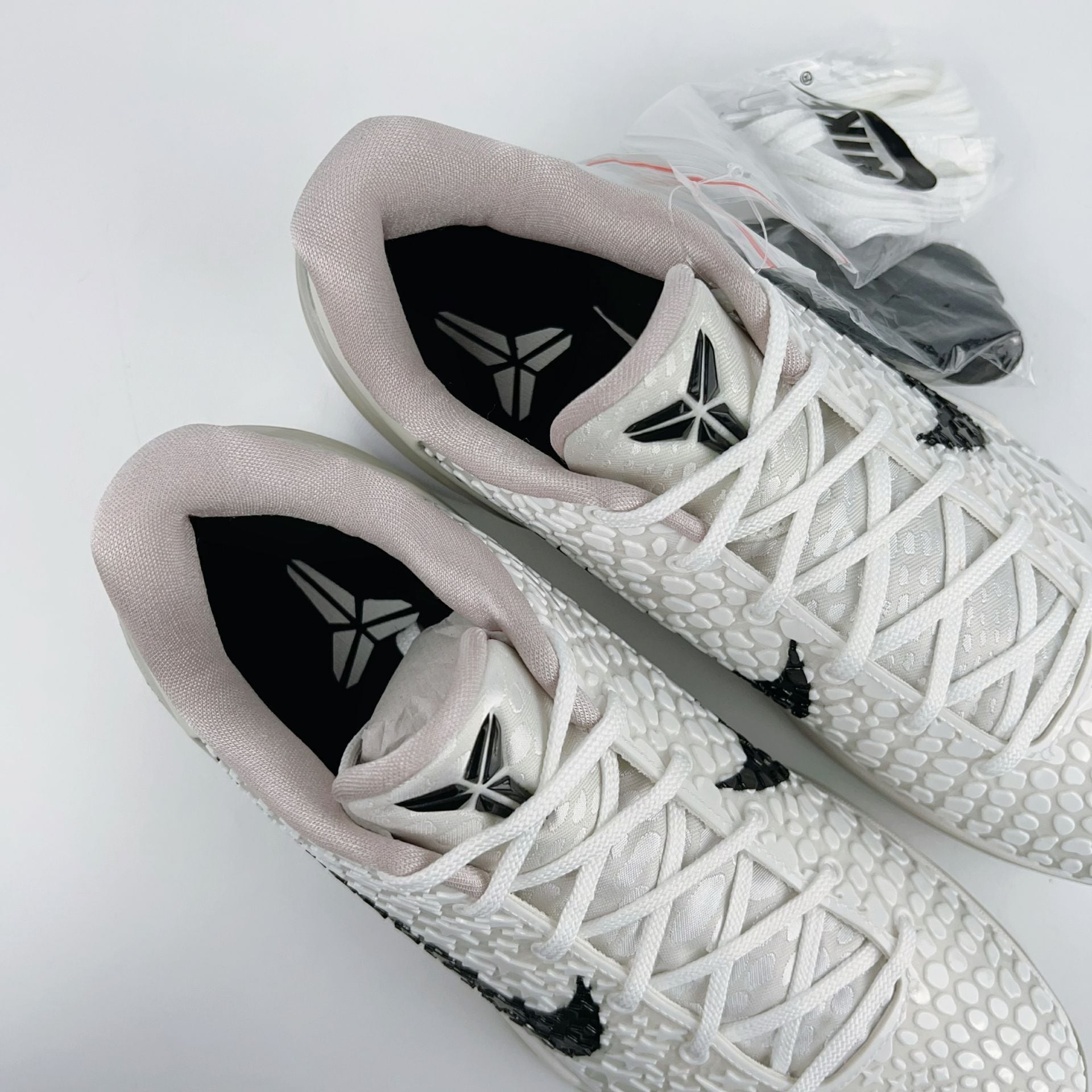 コービー6 箱付き 新品ナイキNike Kobe 6 Protro 
