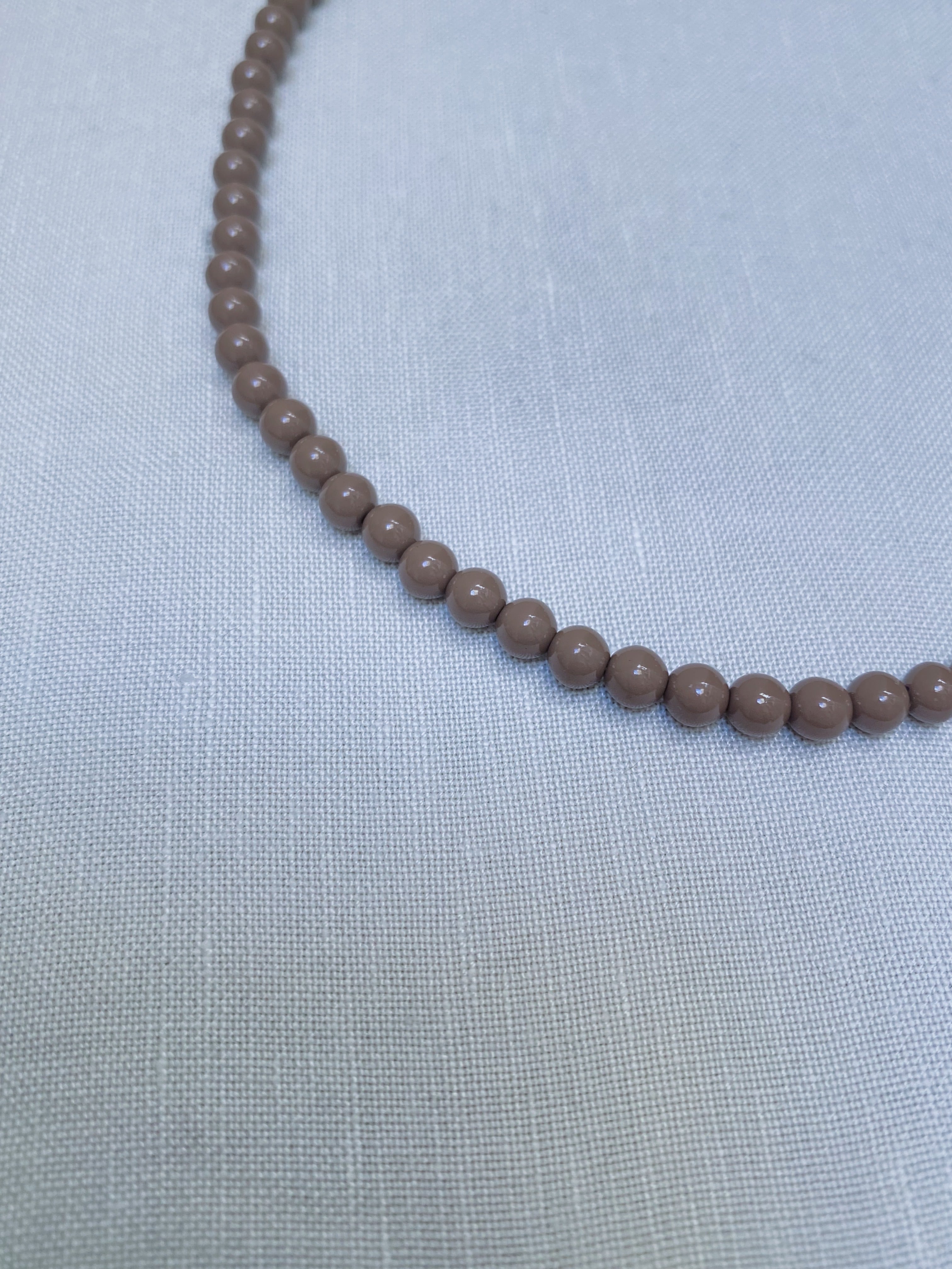 Vintage grained necklace / BROWN