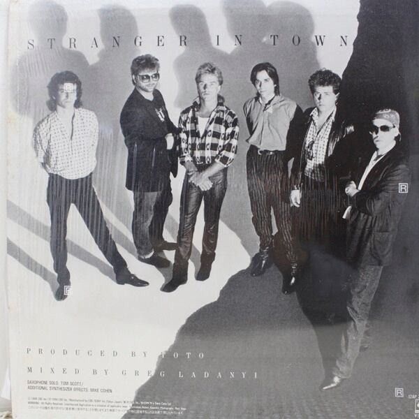 Toto / Stranger In Town (Dance Mix) [12AP 2973] - 画像2
