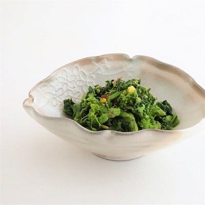 土和のルリエフ粉引き　ひらひら鉢