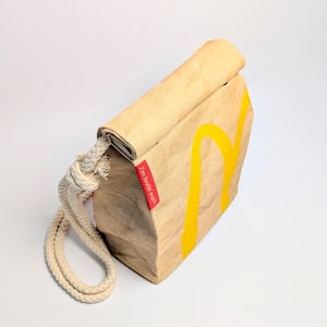 再入荷!【マクドナルド (McDonald) ロゴ2】 ロープショルダーバッグ / 紙袋風 / Food Bag 〚アメリカン雑貨 アメトイ〛