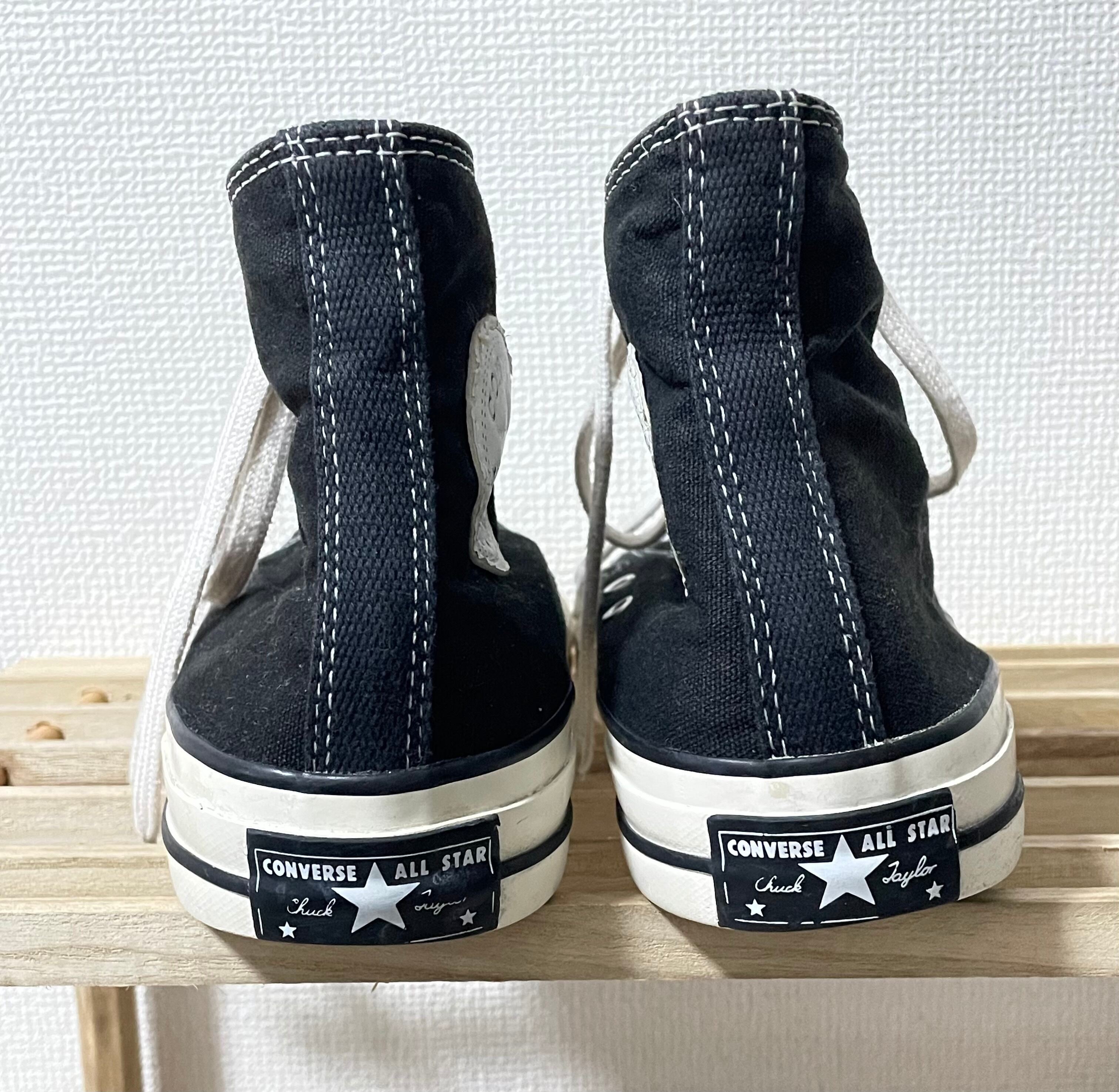 メ*)様 NIKE Air Force 1 Mid Black 28.5cm ハイカットスニーカー「パティ」左右で違う？見る角度で雰囲気が違う
