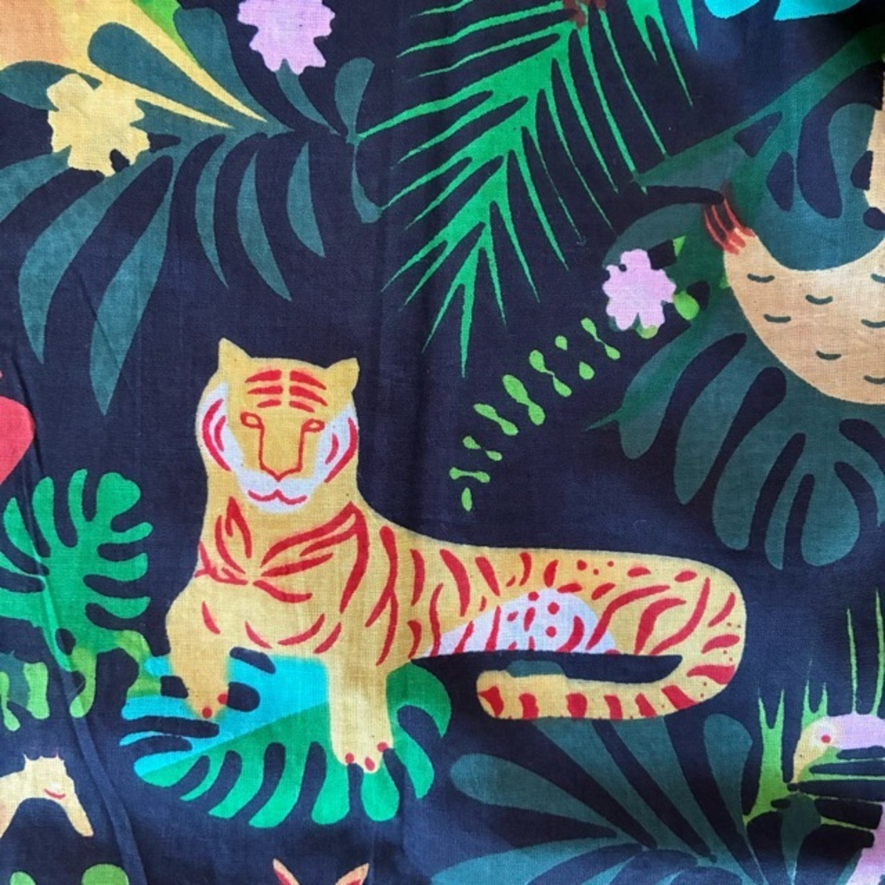 India animal & Botanical  door curtain　インド　アニマル＆ボタニカルドアカーテン　AB　ブラック　100×180cm　間仕切り　暖簾　植物　コットン　木版