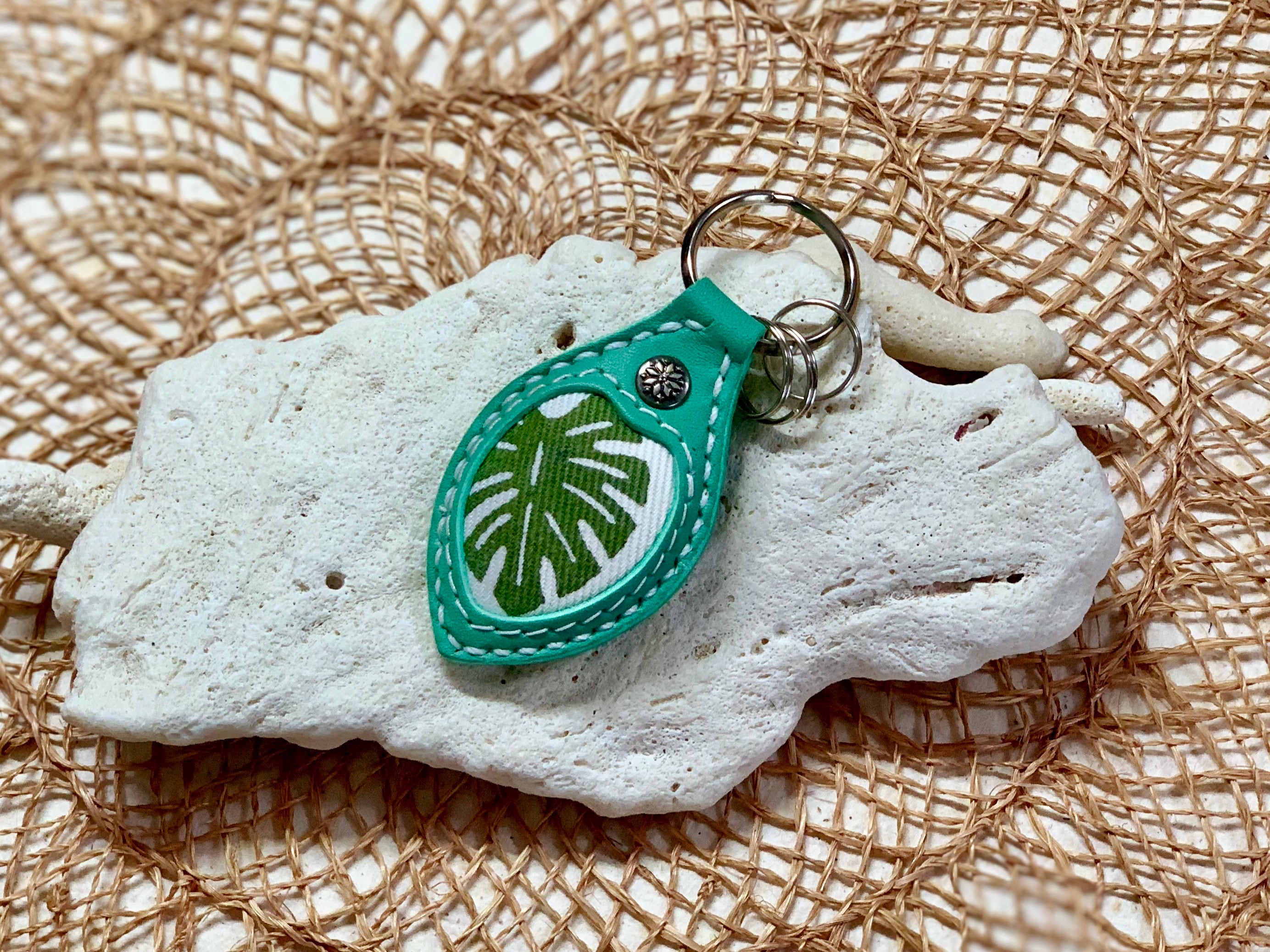 紅型レザーキーホルダー マース（塩）入り