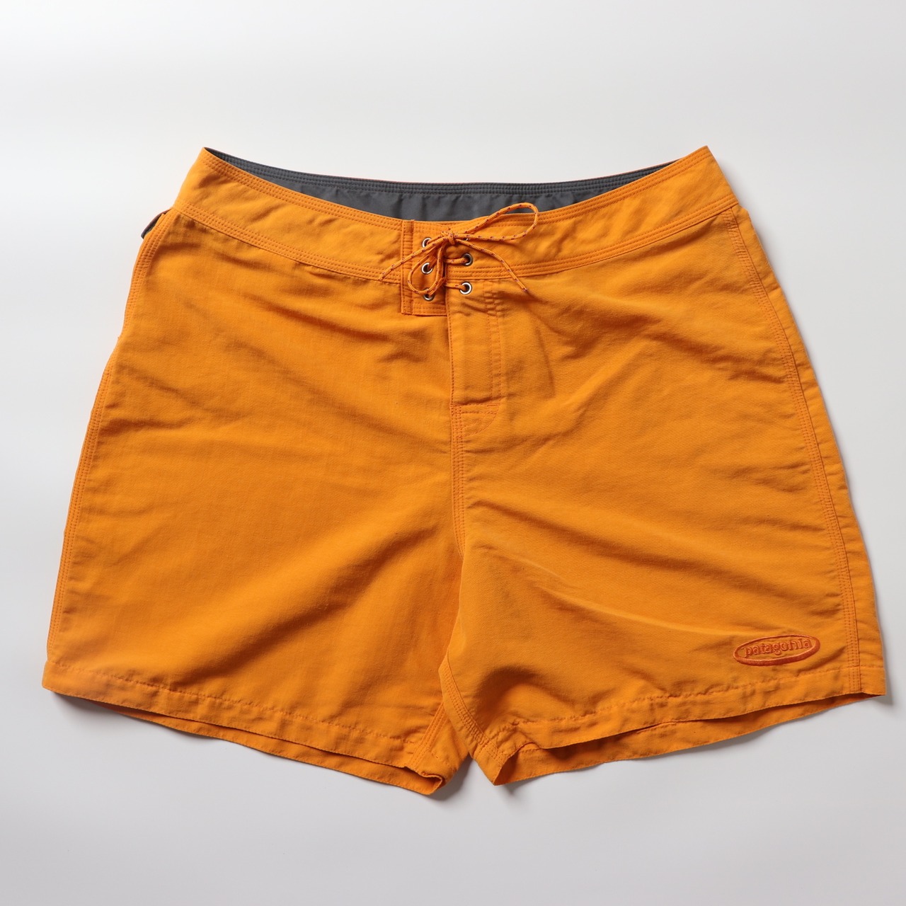 オーバルロゴ L patagonia ボードショーツ マスタード パタゴニア