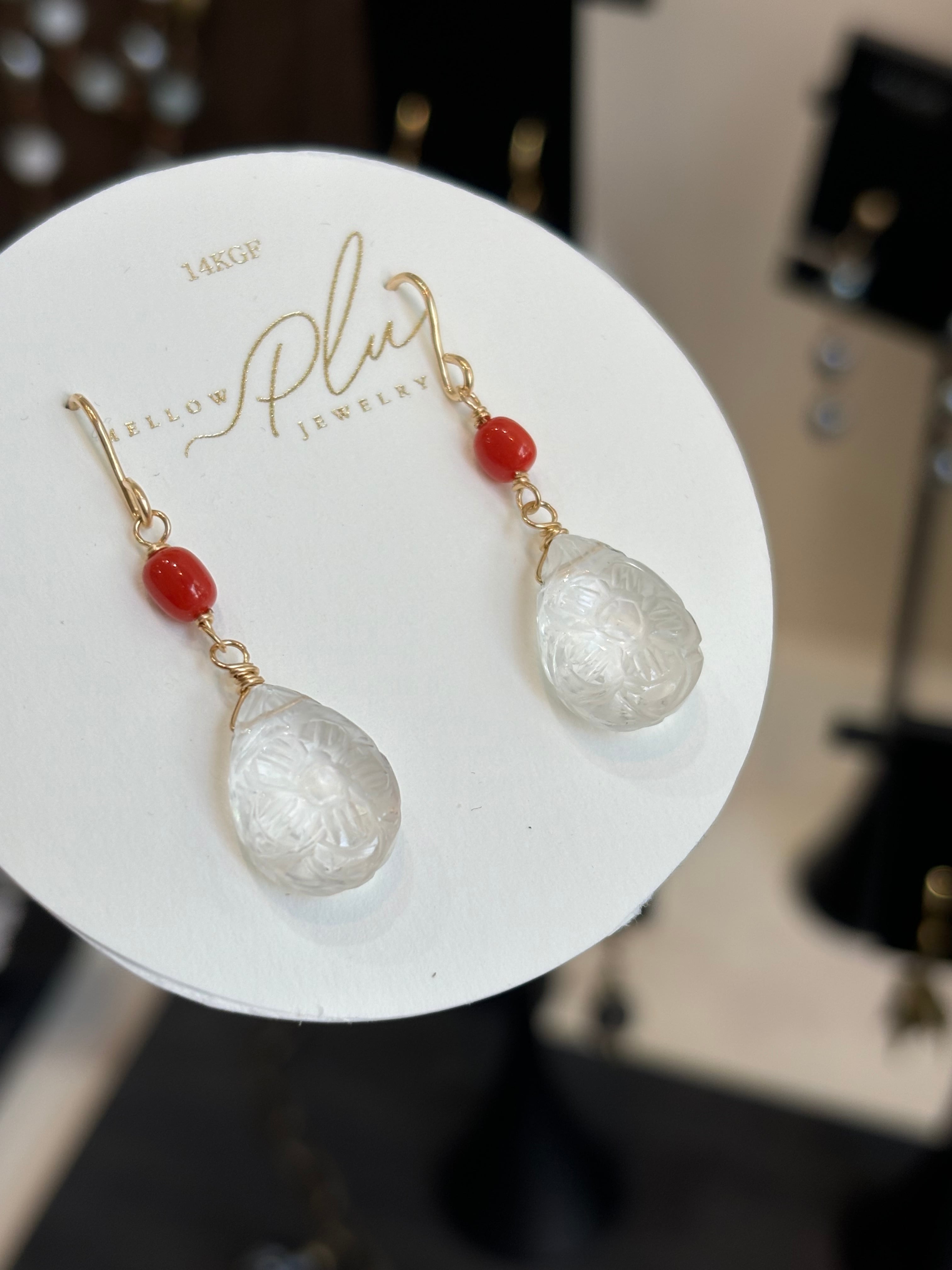 14kgfラブラドライトカービングピアス/イヤリング 白妙 ♦︎14kgf