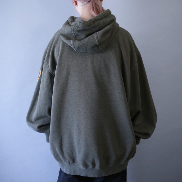 "Carhartt" sleeve logo printed over silhouette khaki sweat parka