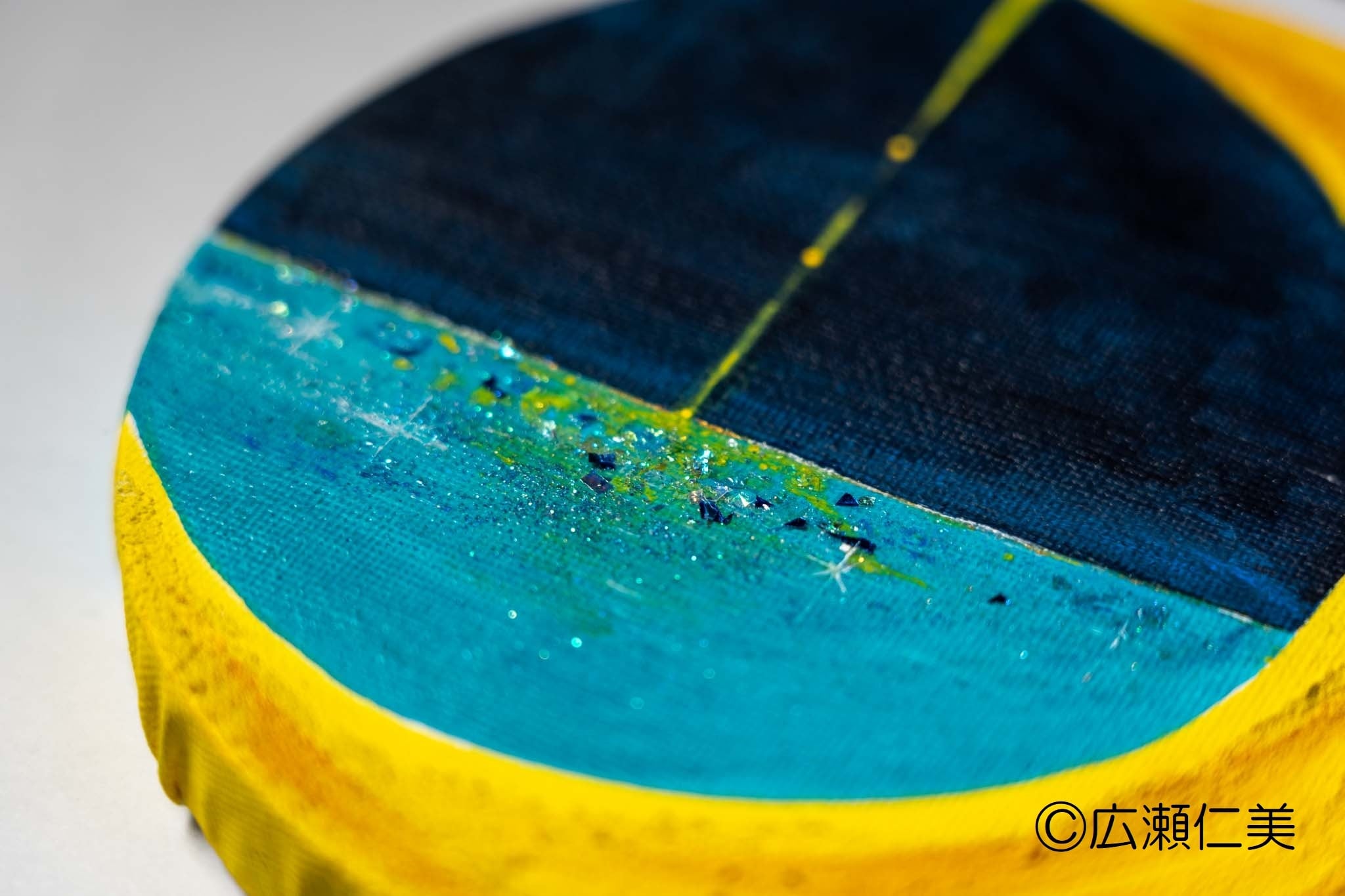 月の雫」他、丸形キャンバス画：受注制作 | Satomi Hirose