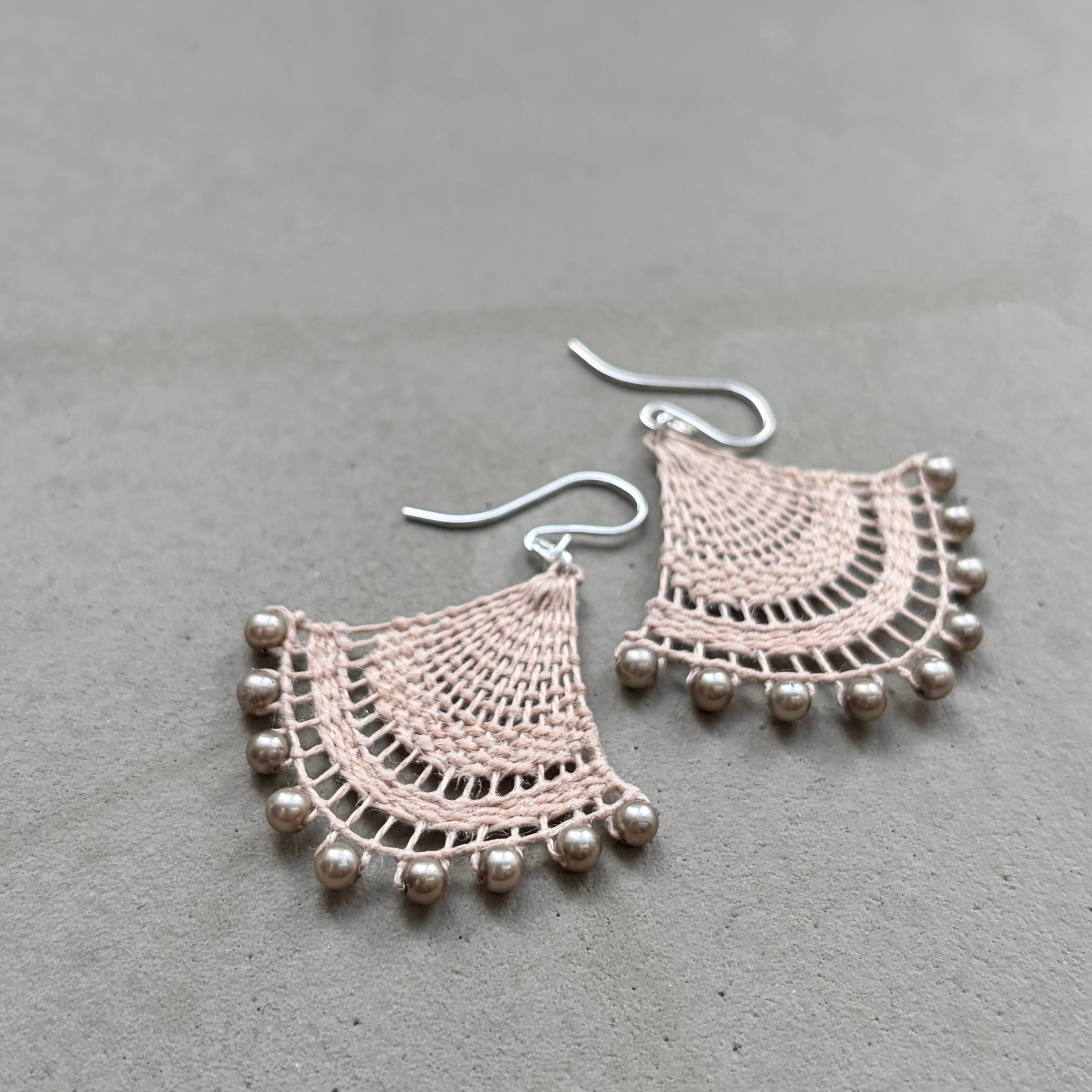 Ñanduti puka model earring | puka ~nanduti ~ ニャンドゥティ