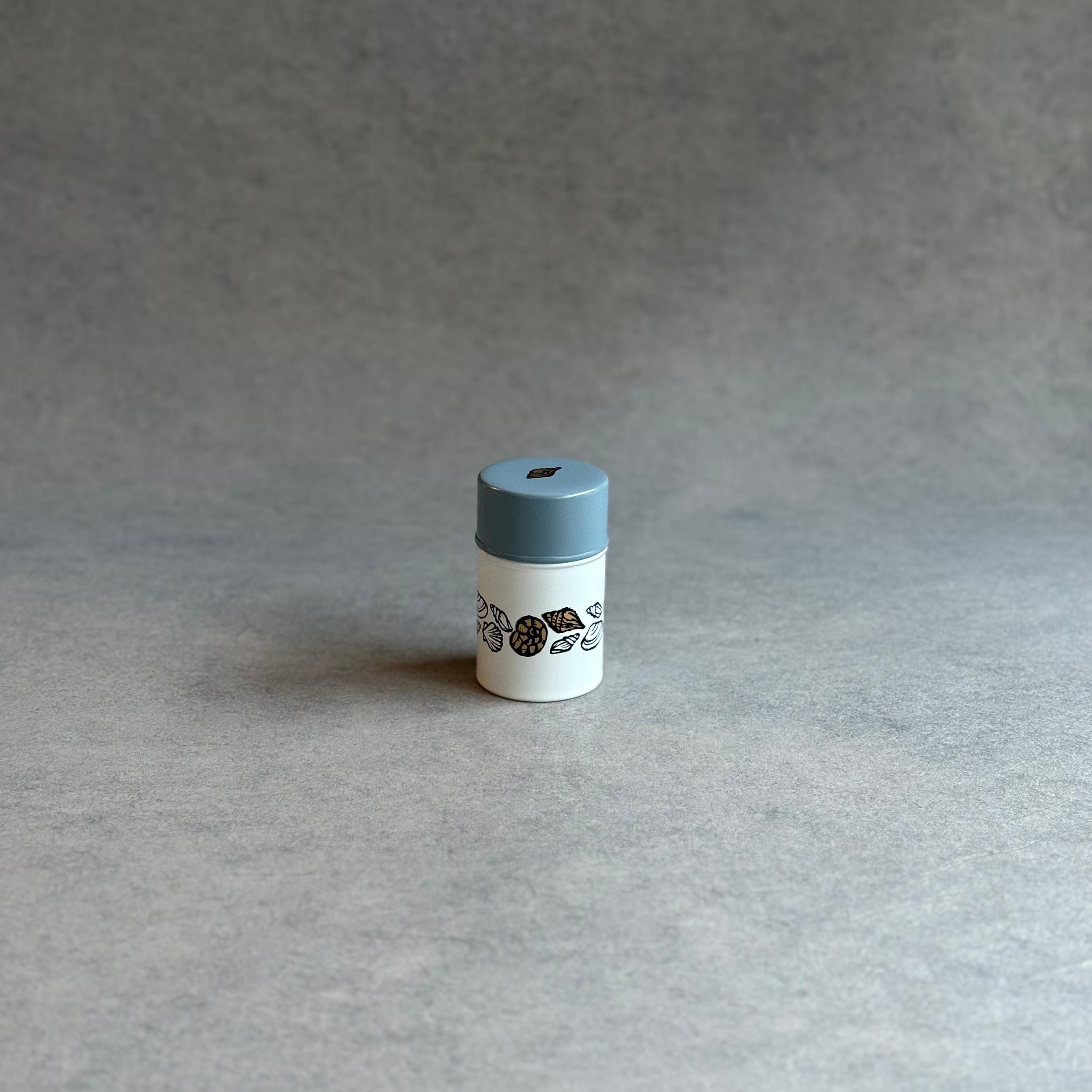 つちやまり 七味缶茶入れ