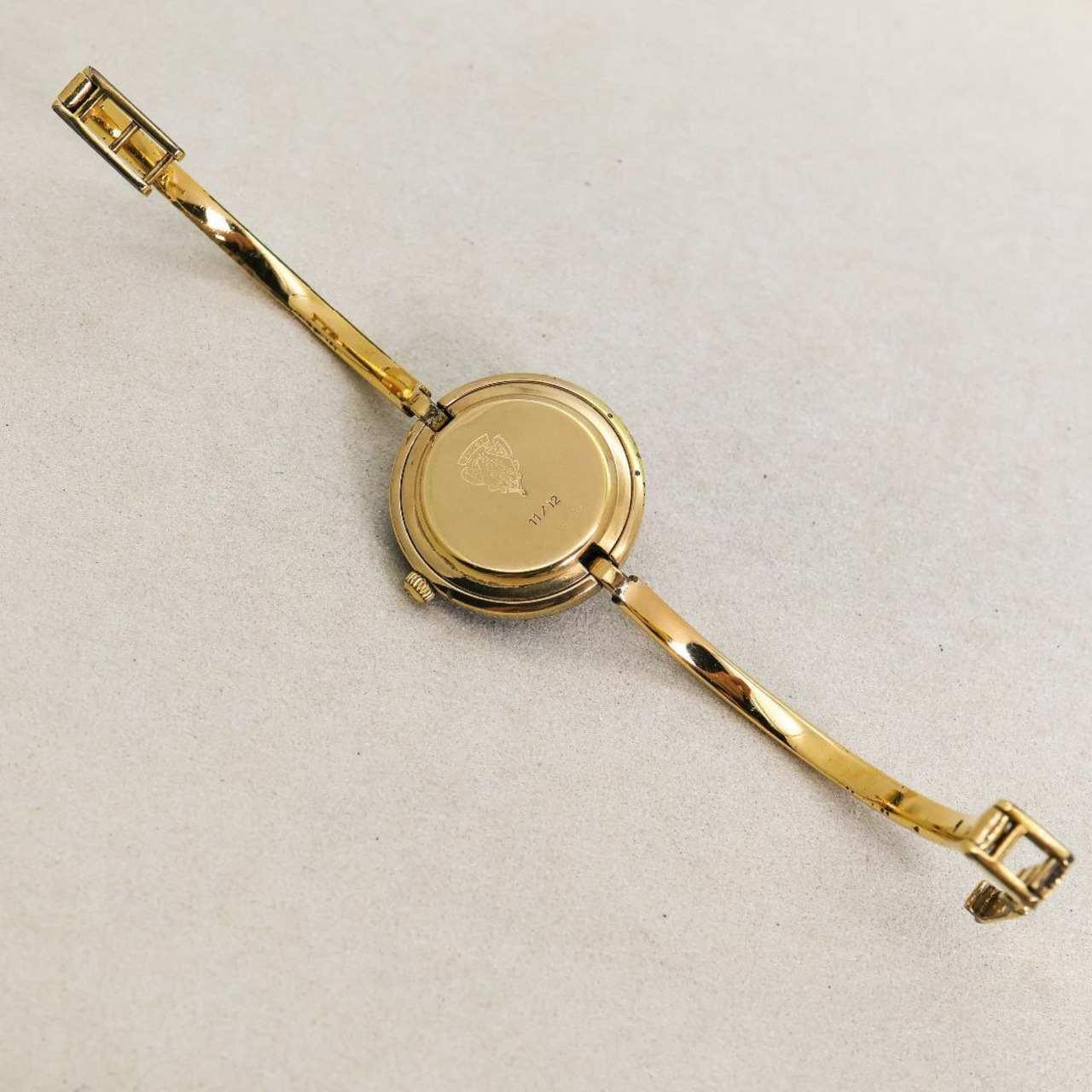 美品】グッチ チェンジベゼル 腕時計 バングル ゴールド ヴィンテージ 