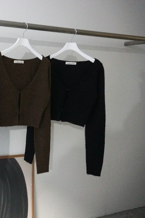 CROPPED KNIT CARDIGAN (BLACK) 2510-51-331