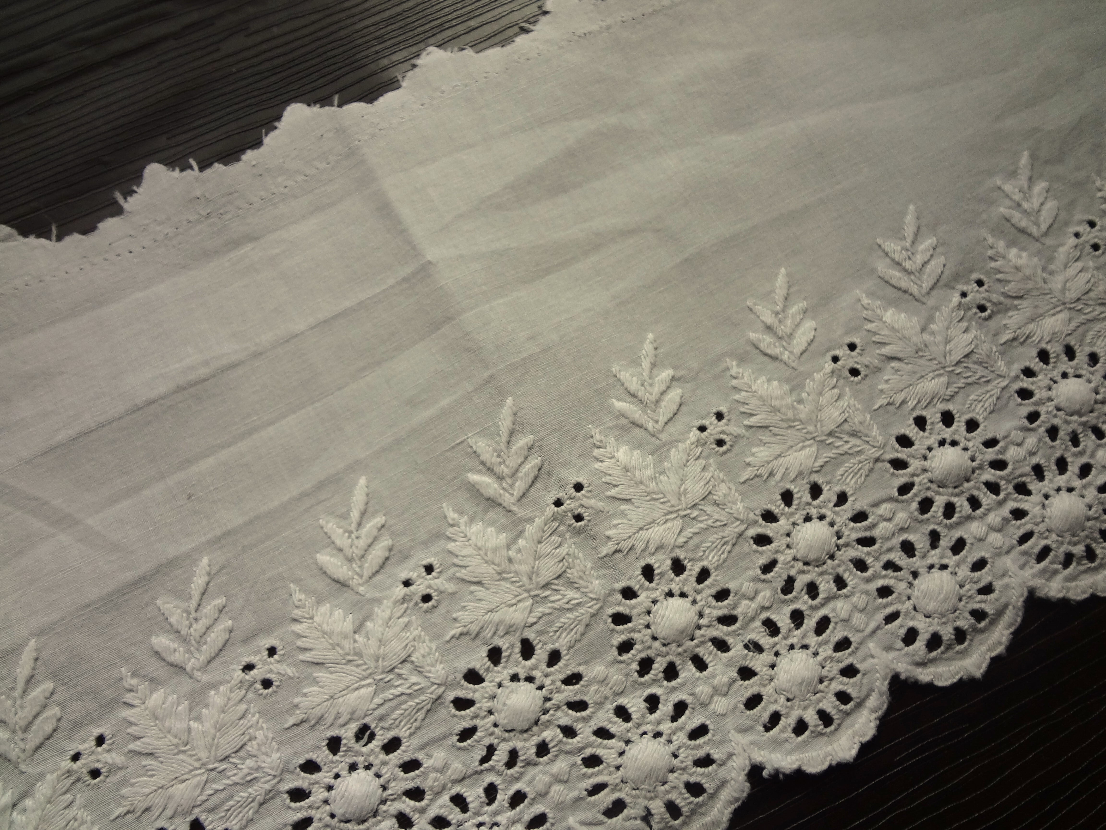 フランス アンティークカットワークレース（1.4m） | grenierplus