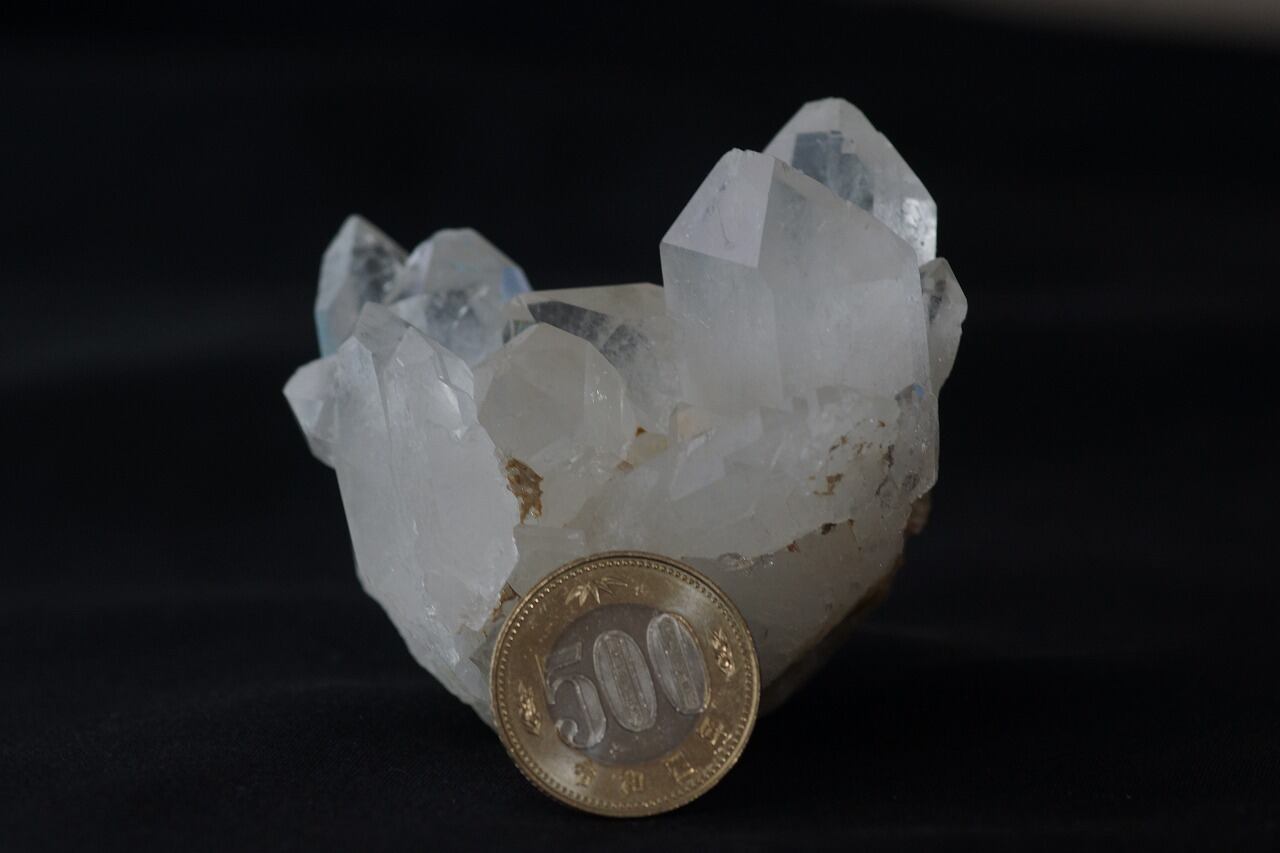 ブラジル産水晶クラスター約195g | 天然石•パワーストーンのクリスタル