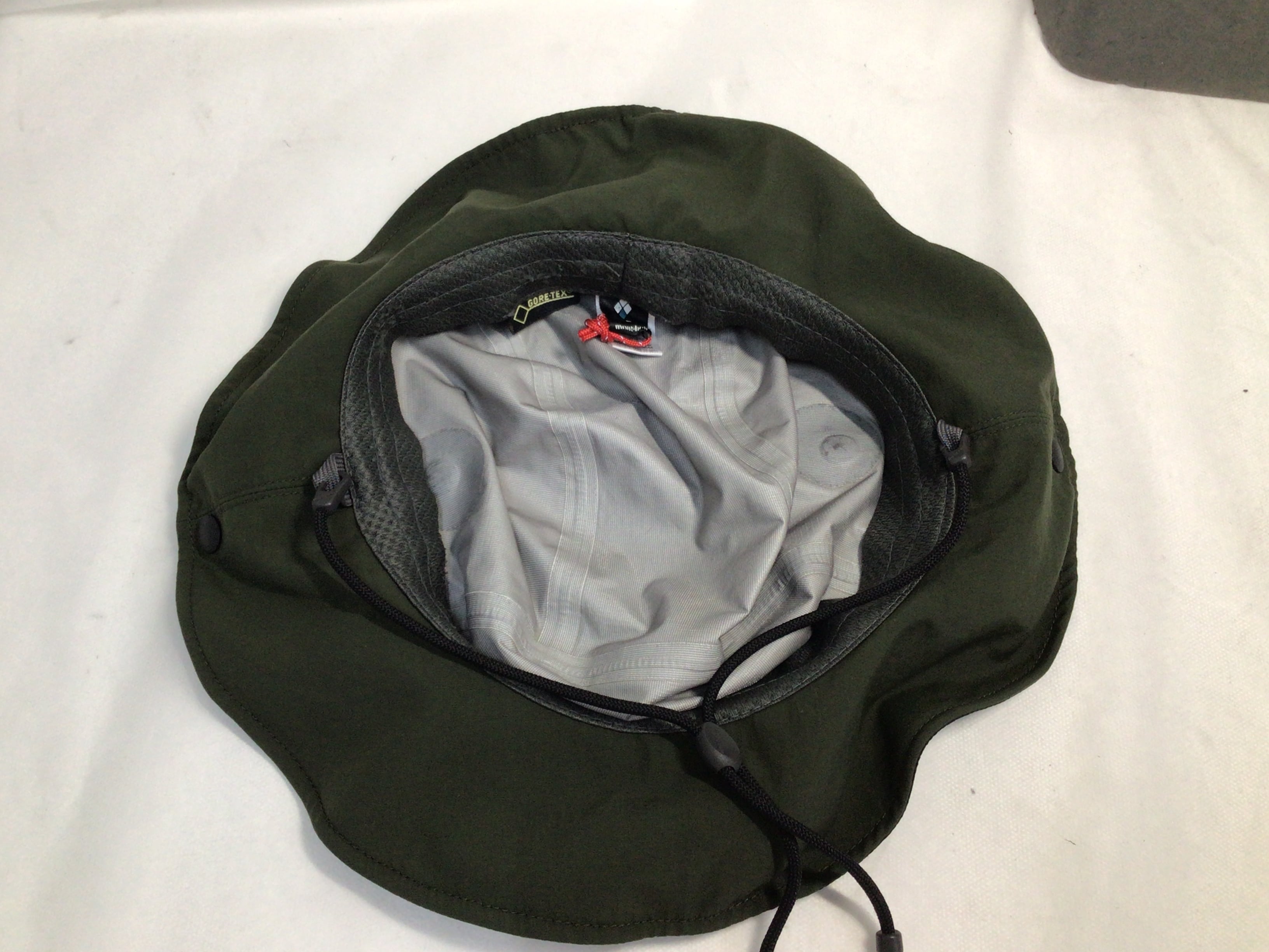 B-0860 【mont bell / モンベル】トレイルハット：GORE-TEX