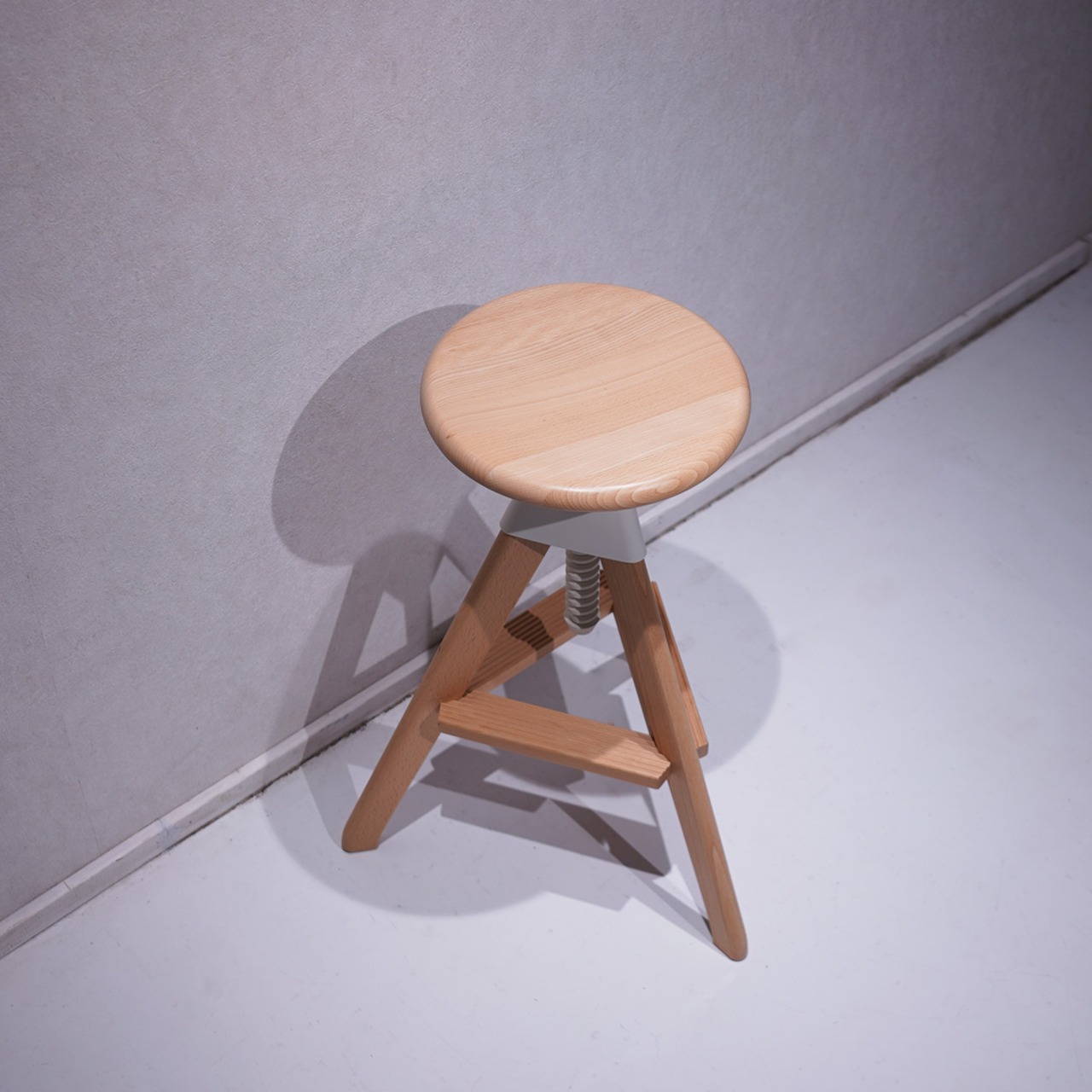 Magis Tom - The Wild Bunch / イタリア モダン Konstantin Grcic 名作 マジス ハイスツール デザイナーズ チェア （関連:Vitra,MAARKET,CIBONE）