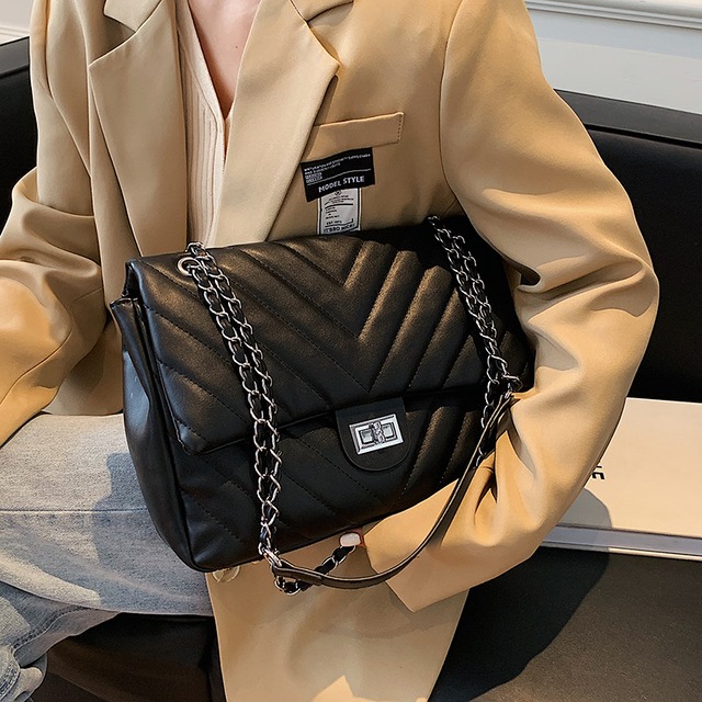 チェーン オータムウィンターカジュアル 秋物 冬物 メッセンジャーバッグ Tiancai_Wing_Bag40877420633