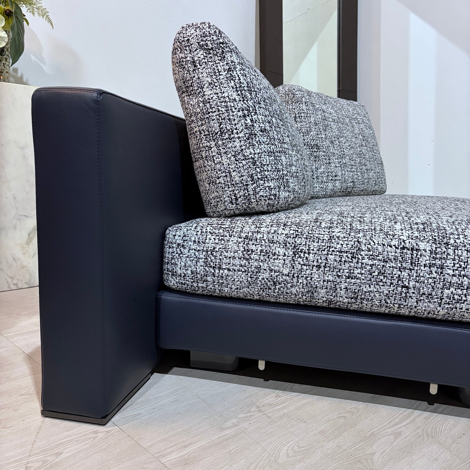 未使用】ミノッティ ダニエルズ Minotti DANIELS シーティングシステム