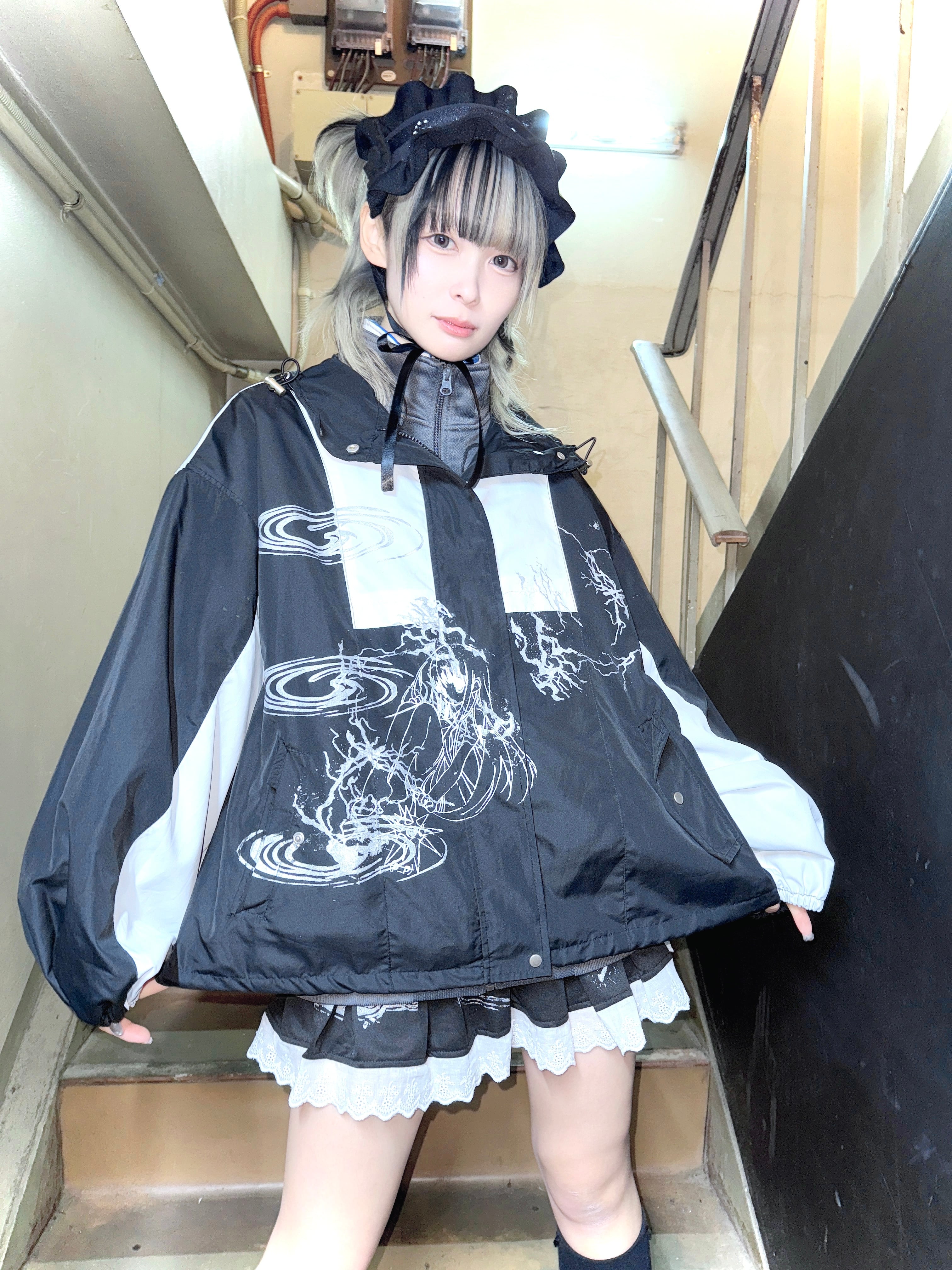 【雀蜂】リメイク古着 雀蜂