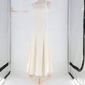 フラダンス 衣装 ワンピース ドレス ブルーヘブンカンパニー ホワイト系 BLUE HEAVEN COMPANY ノースリーブ ワンカラー フレア シンプル 光沢感 無地 かわいい 華やか 明るい 上品 高級感 綺麗 白 ハワイアン アロハ フラ ダンス