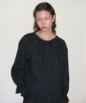 [SINOON] PUFF SHIRRING STRIPE BLOUSE (BLACK)