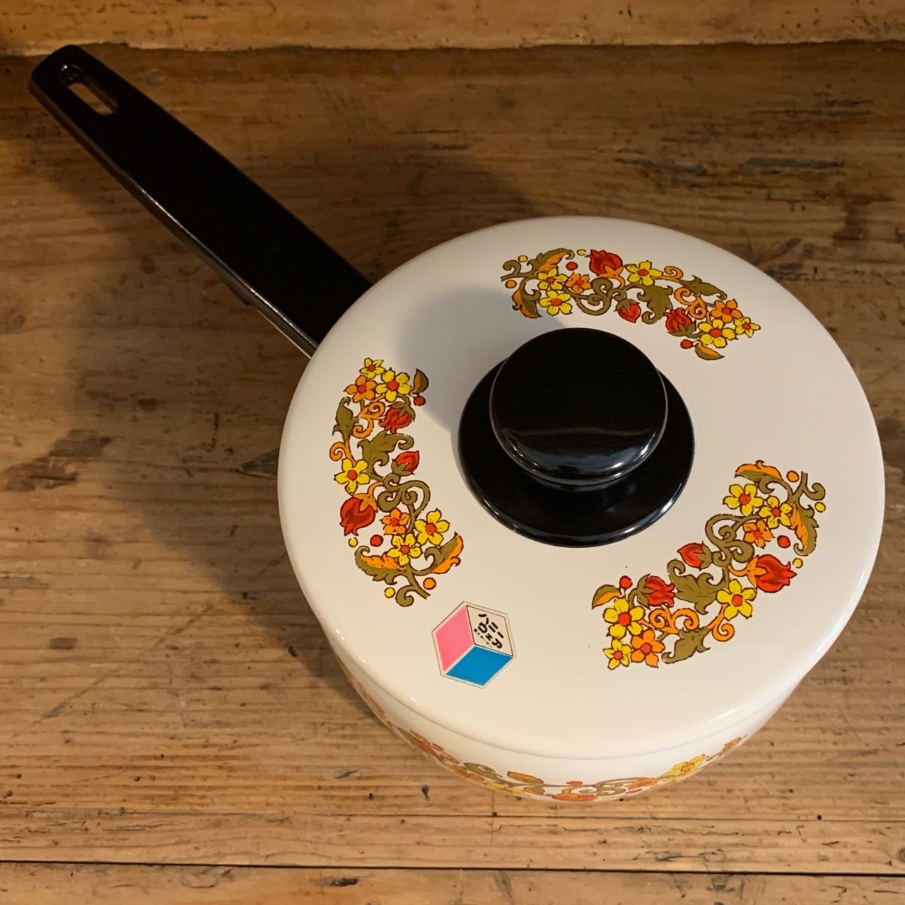 イマン　アンナ　片手鍋　スプーン　ホーロー製　レア　レトロ イマン アンナ 片手鍋 スプーン ホーロー製 レア レトロ イマン アンナ