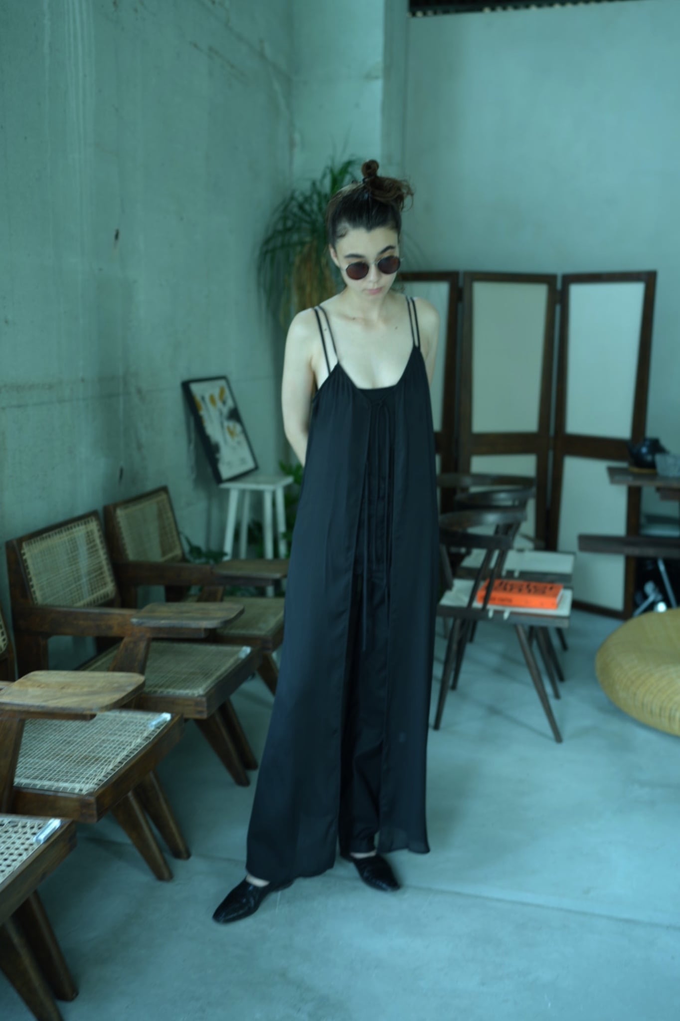 TOO - DATE black | MOON TREE PLANET