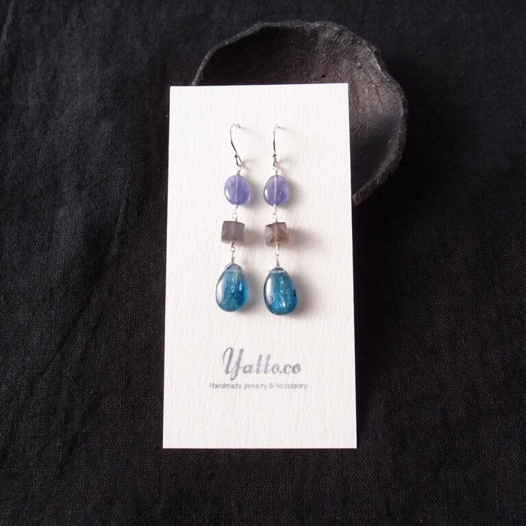 【SV】Tanzanite × Gray Moonstone × Kyanite Earrings/グレームーンストーンMixピアス(ブルーカイヤナイト)