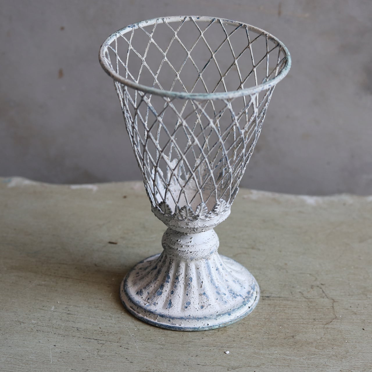 シャビープラントスタンド Sサイズ♡植木鉢 ブリキ アンティーク シャビー 楽天市場】プランツゲージ 小鳥 Bird プランタースタンド 花台