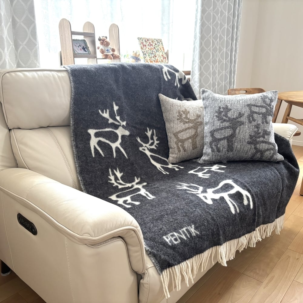 PENTIK】Saaga Blanket（サーガ ブランケット） ブラック 130x170 cm