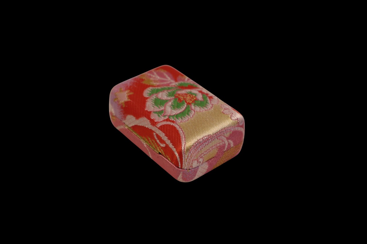 琴爪入れ（箱型）／koto-am_cube1428