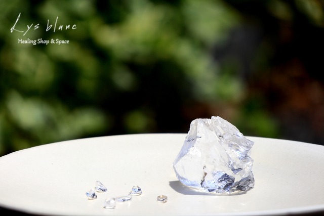 ピュアレイ　原石　　　　80g