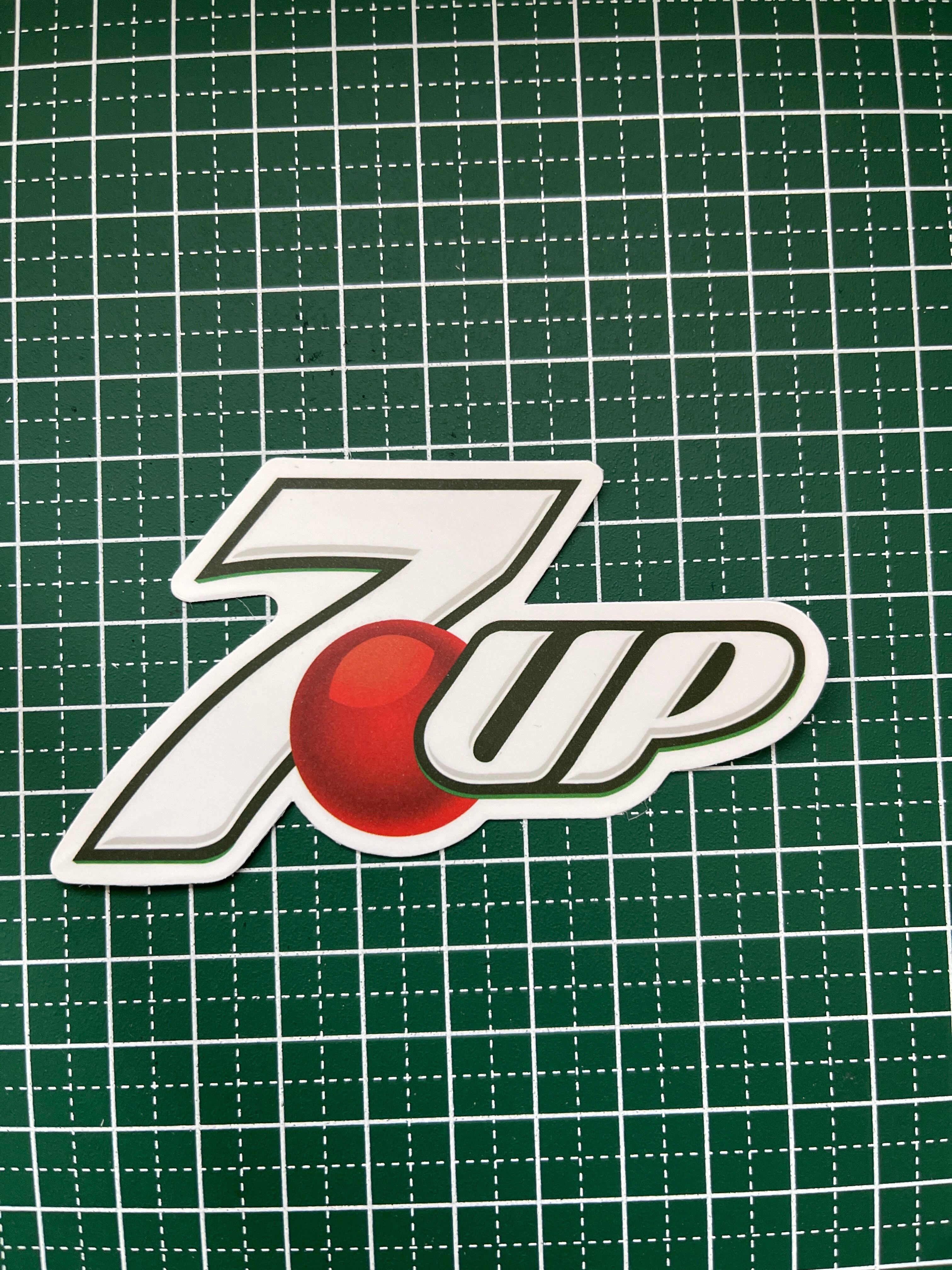 新素材新作 セブンアップ オフィシャルロゴステッカー 60年代ロゴ レクタングル 7UP  アメリカン雑貨 アメリカ雑貨 