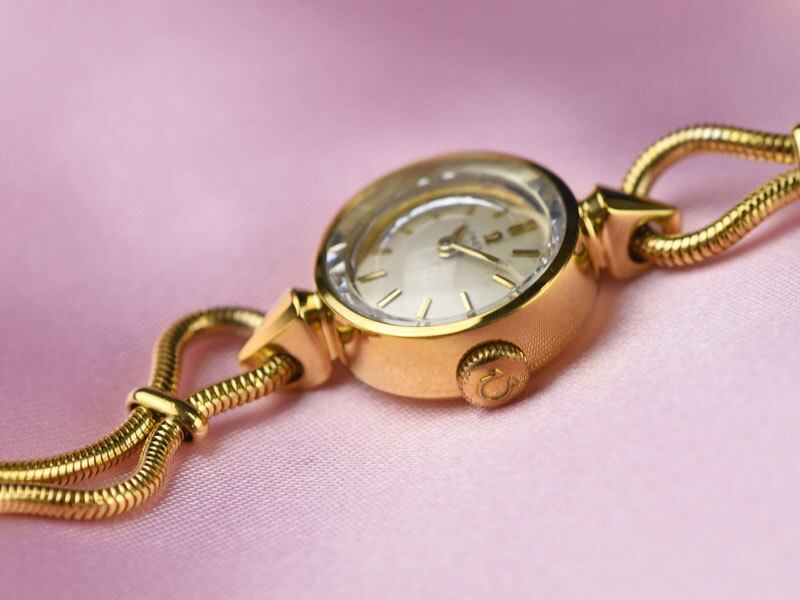 ビンテージ時計】1962年月製造 オメガレディース腕時計 スイス製