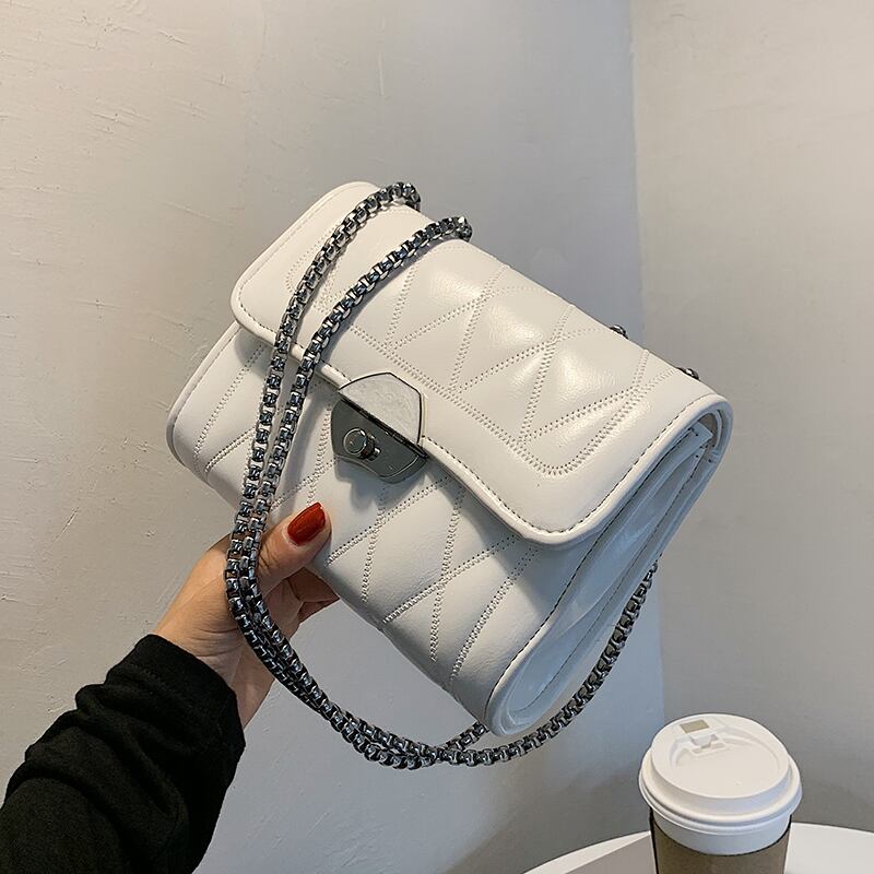 白いバッグ女性2020新しい波夏ネット赤いファッションチェーンショルダーメッセンジャーバッグエインワイルドワイルド小さな正方形バッグ Tiancai_Wing_Bag4026046