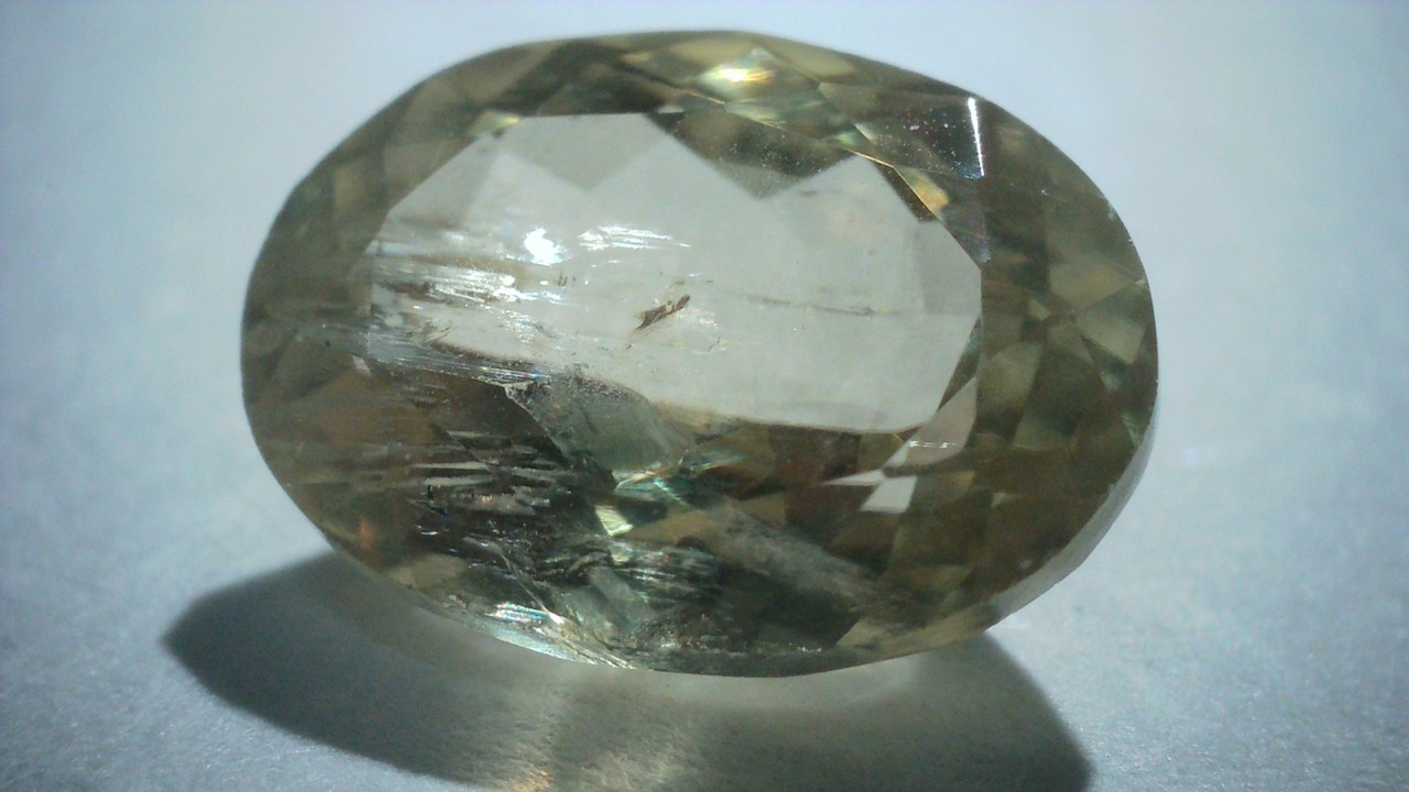 トルコ産カラーチェンジダイアスポア　2.51ct　[C11-198]