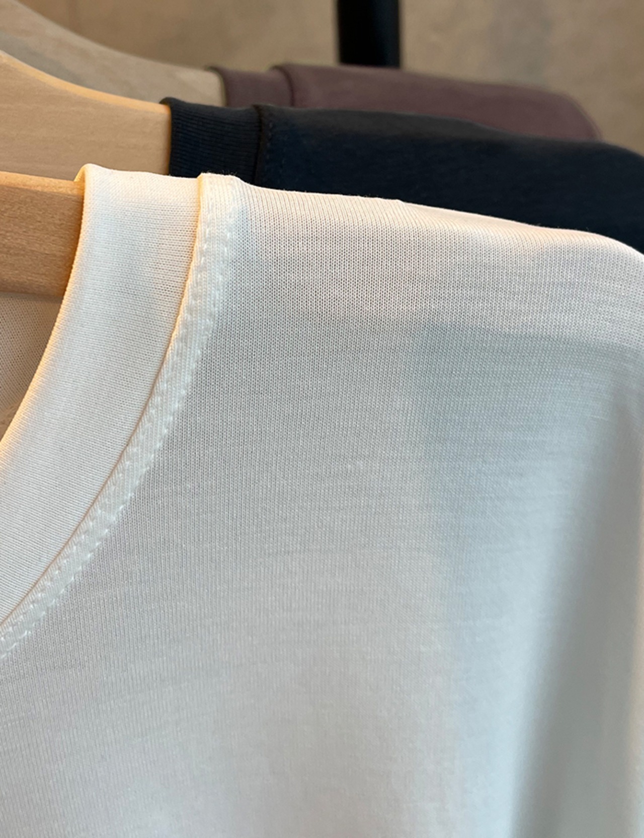 【再販5％OFF・3日間】Silky Simple Tops_6colors