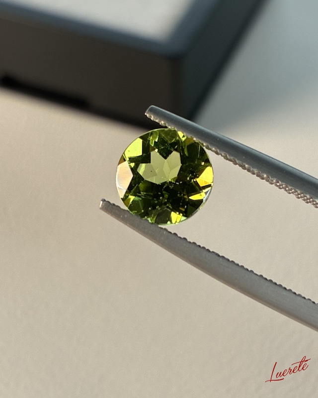 Natural Peridot 1.85ct Round Cut Loose Gemstone 天然ペリドット 1.85ct ラウンドカット ルース【LE-0082】