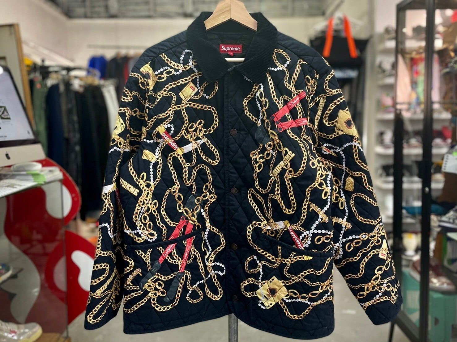 2022公式店舗2022公式店舗Supreme Chains Quilted Jacket Black