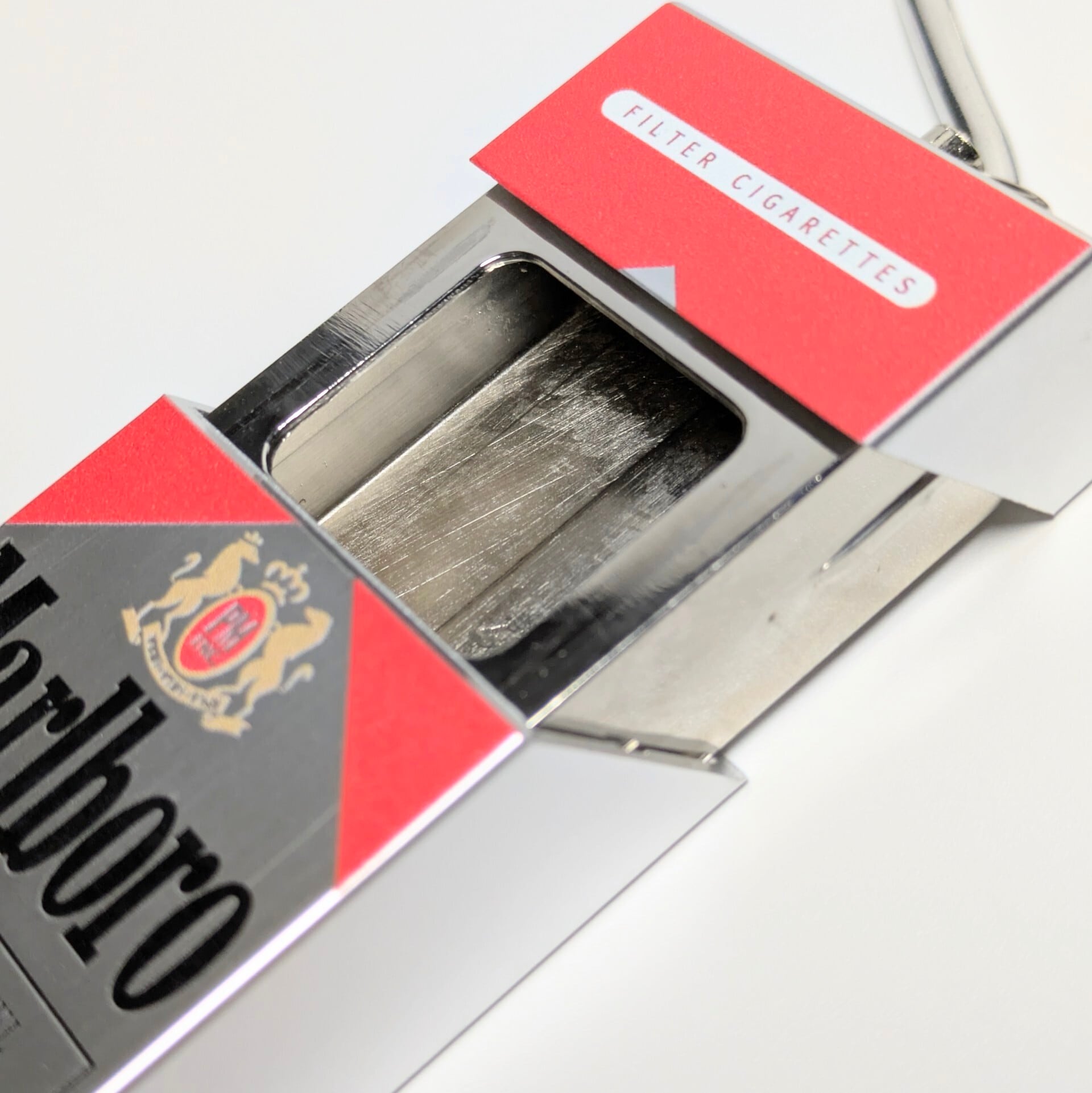 再入荷！【 Marlboro ( マールボロ )  / Jack Daniel's ( ジャックダニエル )】 Portable Ashtray / 携帯灰皿 / カラビナポータブルアシュトレイ　〚アメリカン雑貨 アメトイ〛