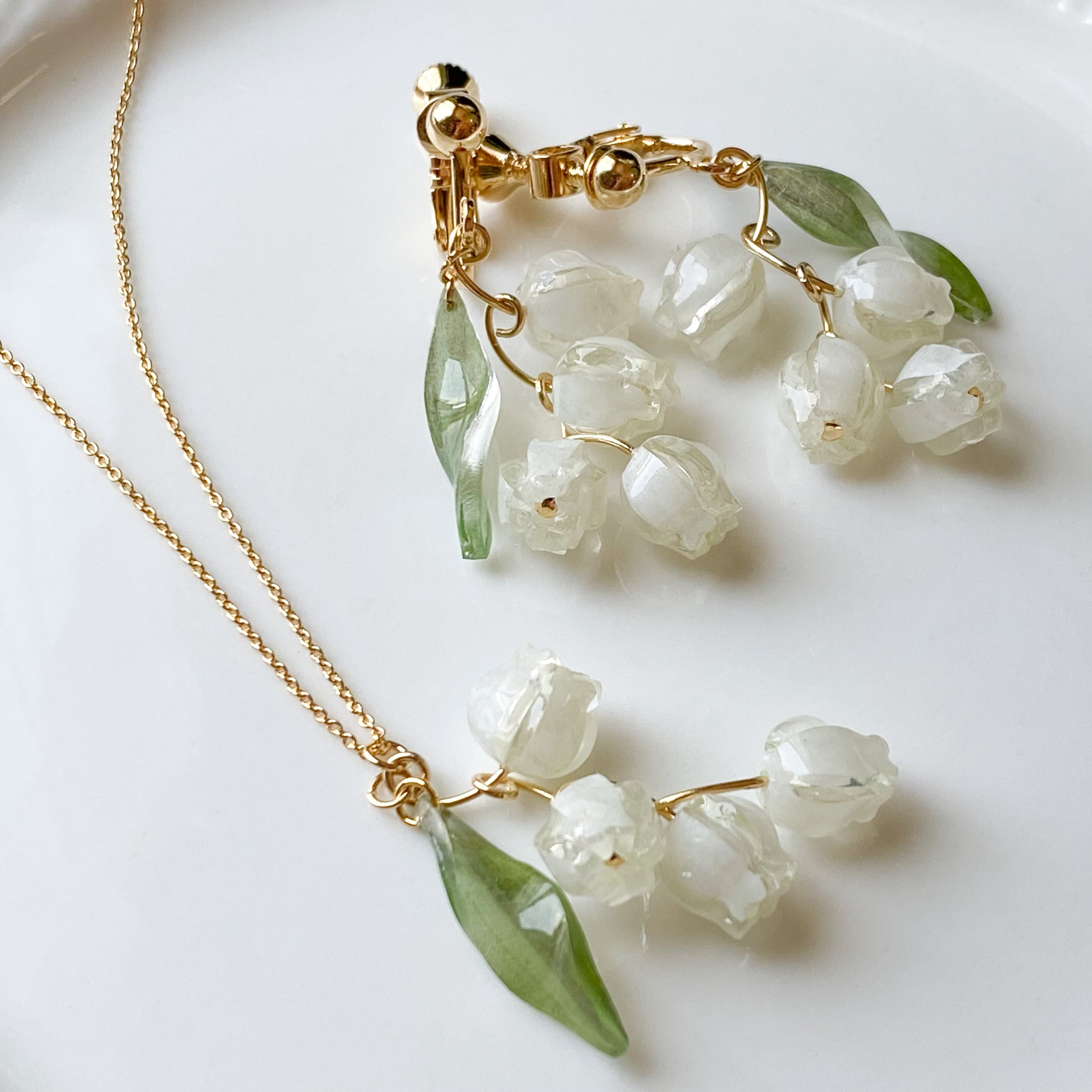 ゆるウェーブすずらんネックレス | ユメイロ ウサギ