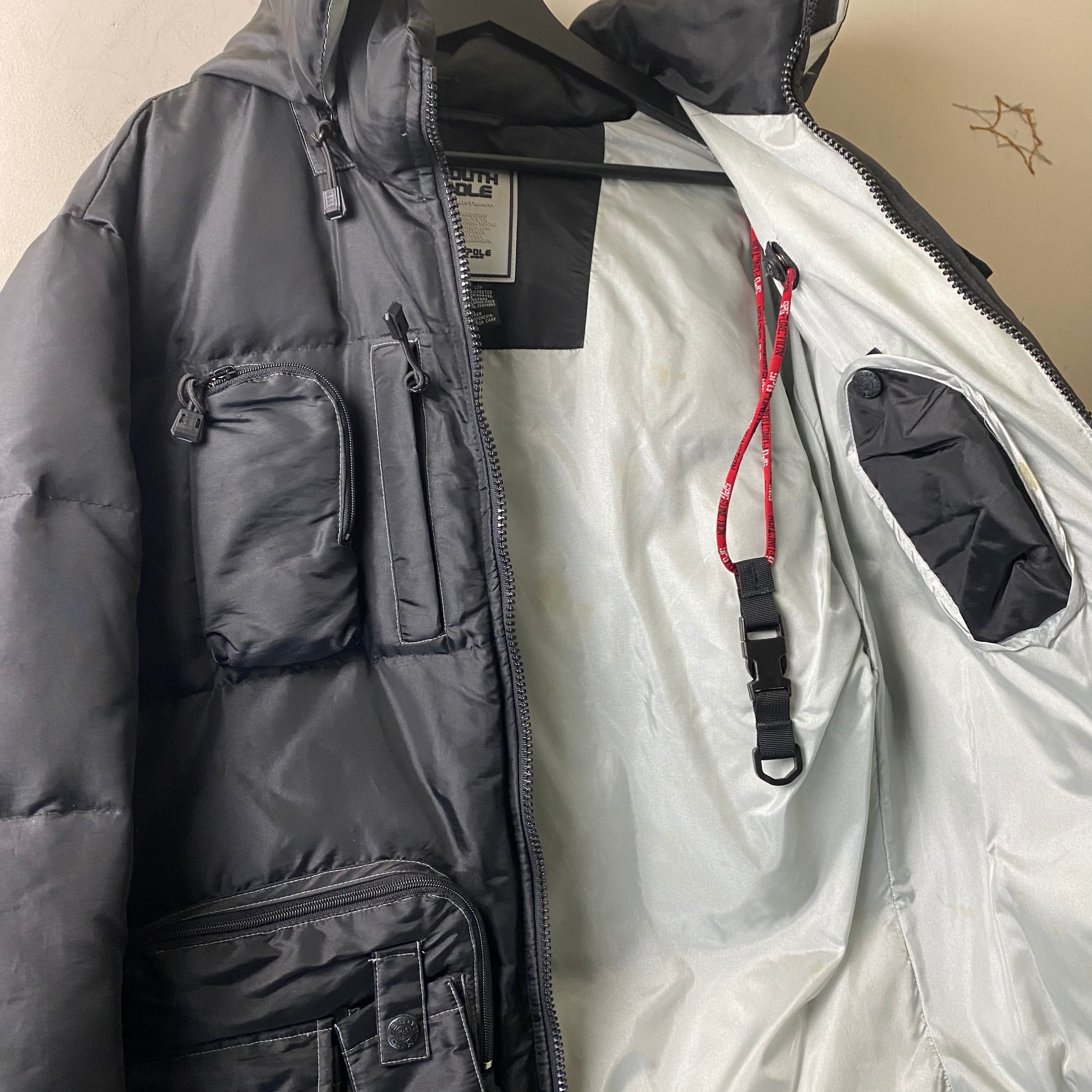 SOUTH POLE asymmetrical pockets down jacket | NOIR ONLINE