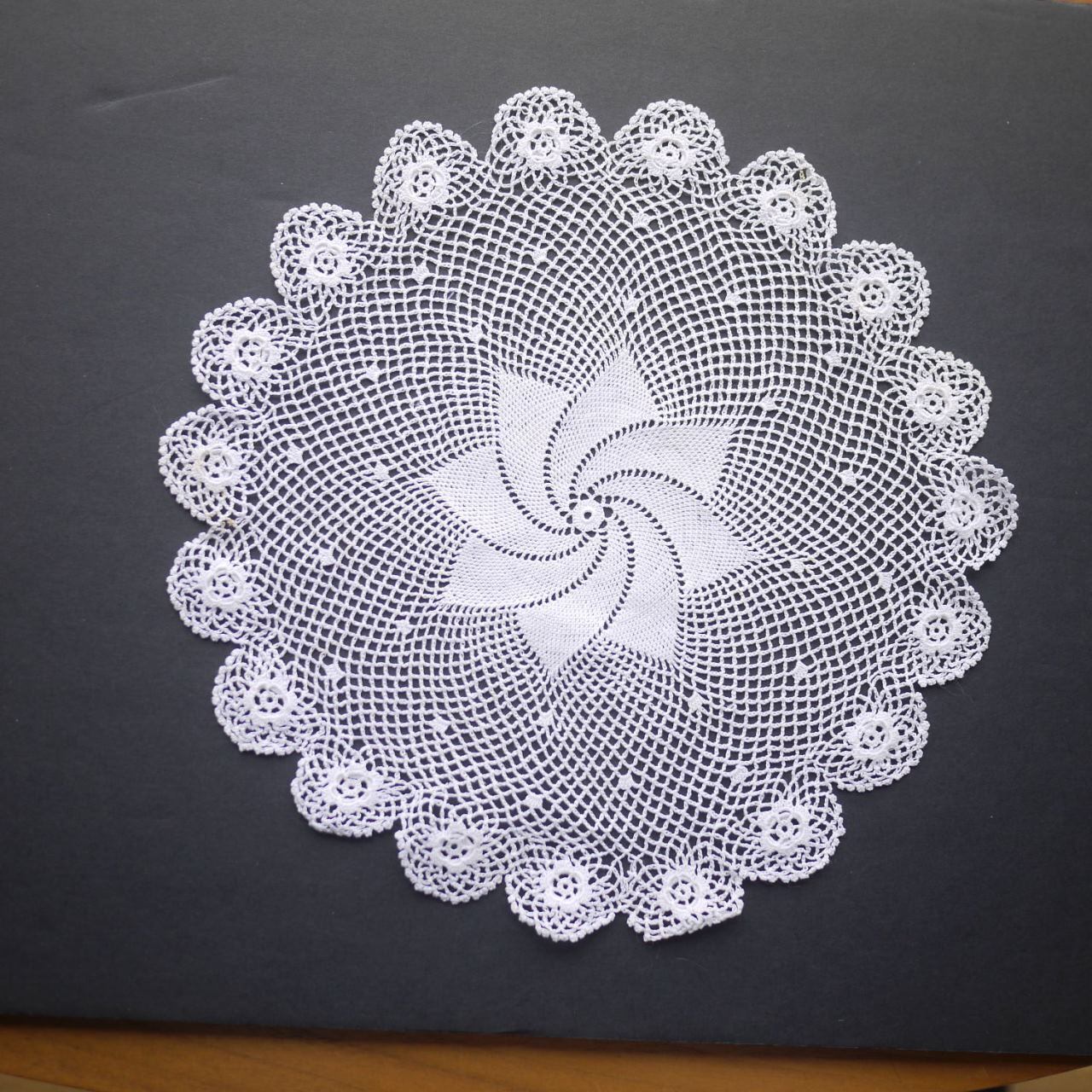＊No.63 ハンドメイドレース編みドイリー約24cm（白）＊ No.63 ハンドメイドレース編みドイリー約24cm（白）＊