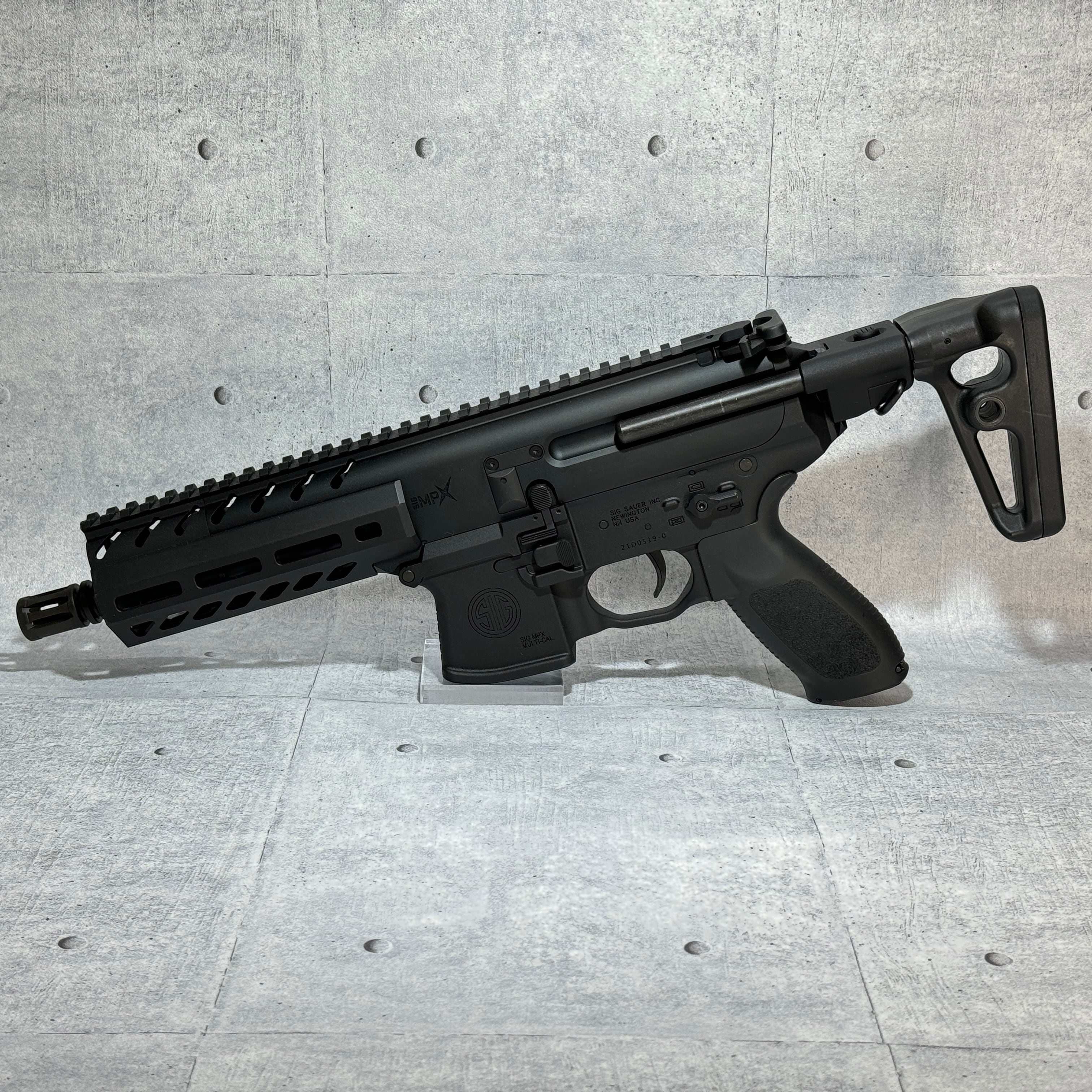 最新ロット】SIG AIR Proforce M17 CO2マガジン BK/TAN 最新ロット】SIG AIR Proforce M17 CO2マガジン BK/TAN