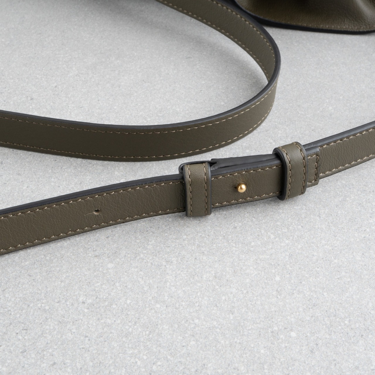 ロエベ フラメンコ クラッチ ミディアム ナパカーフスキン カーキ レザー ショルダーバッグ