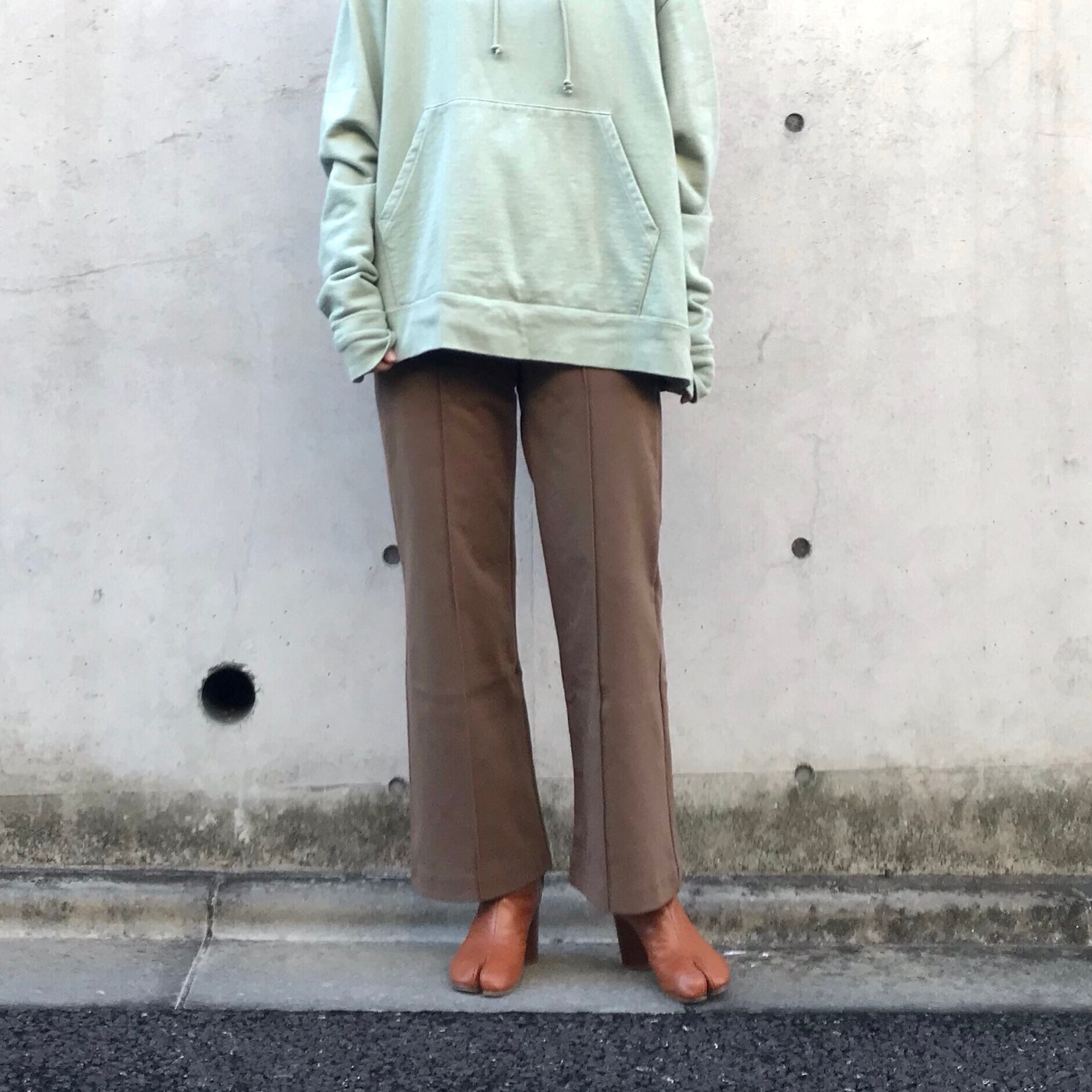 Liyoca フレアパンツ BRN