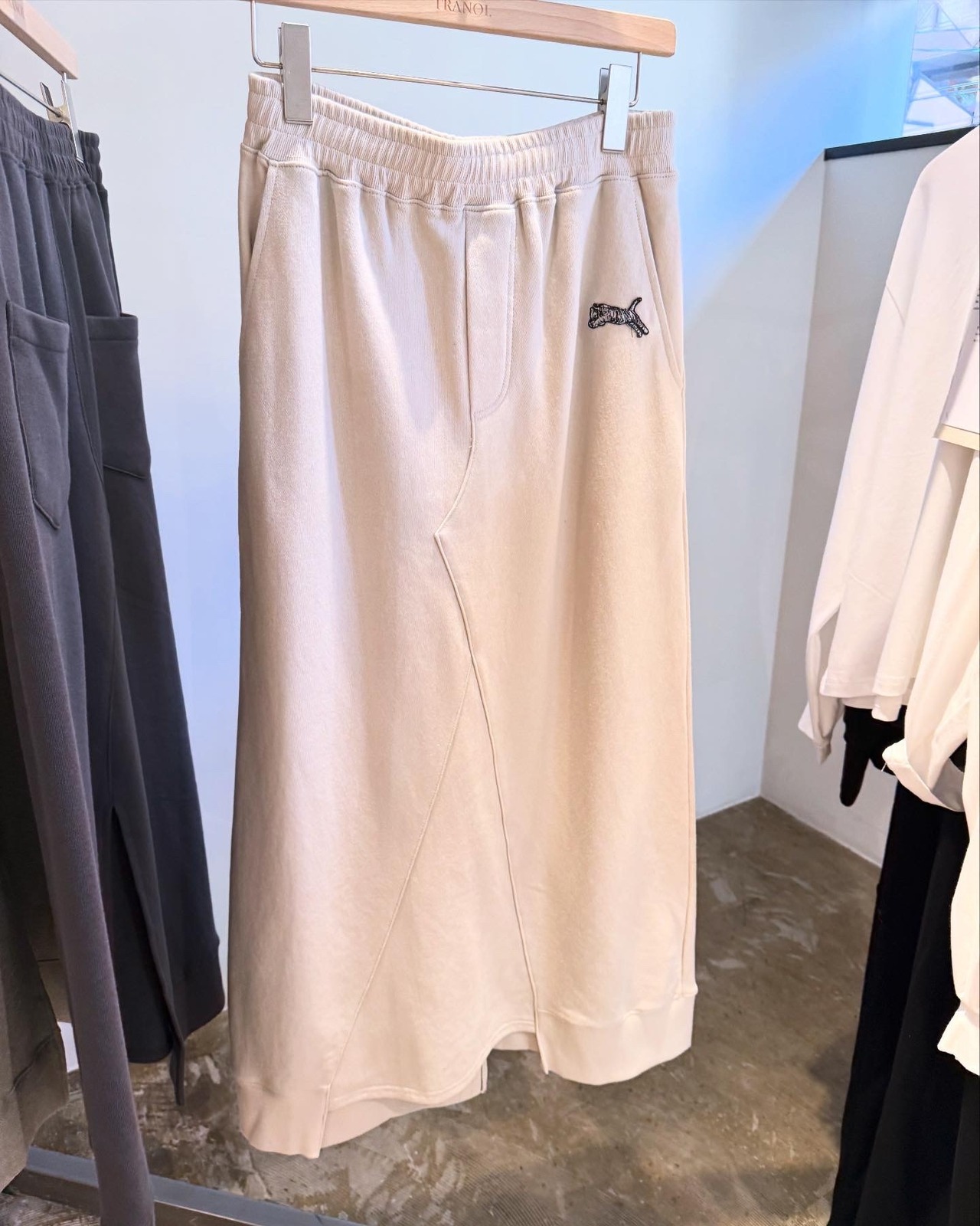 トラノイ  TRANOI リメイクSWスカート