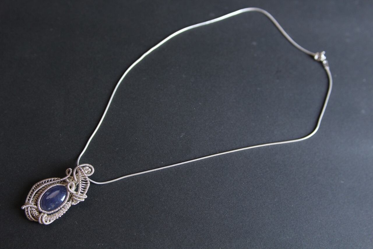 Tanzanite silver925 wire wrapping pendant