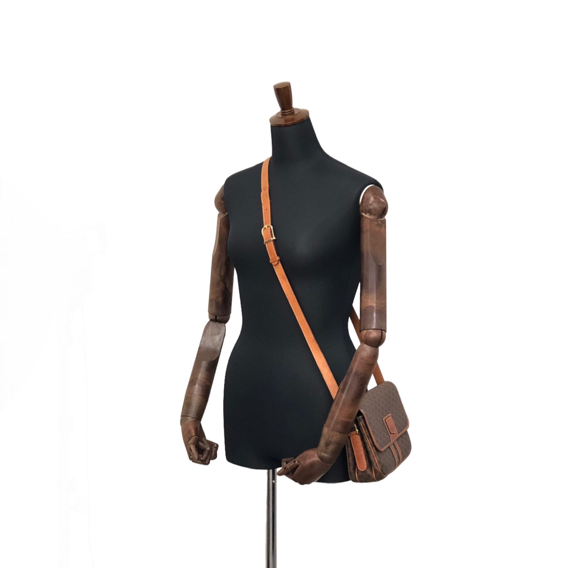 CELINE セリーヌ マカダム ショルダーバッグ ブラウン ブラゾン型押し