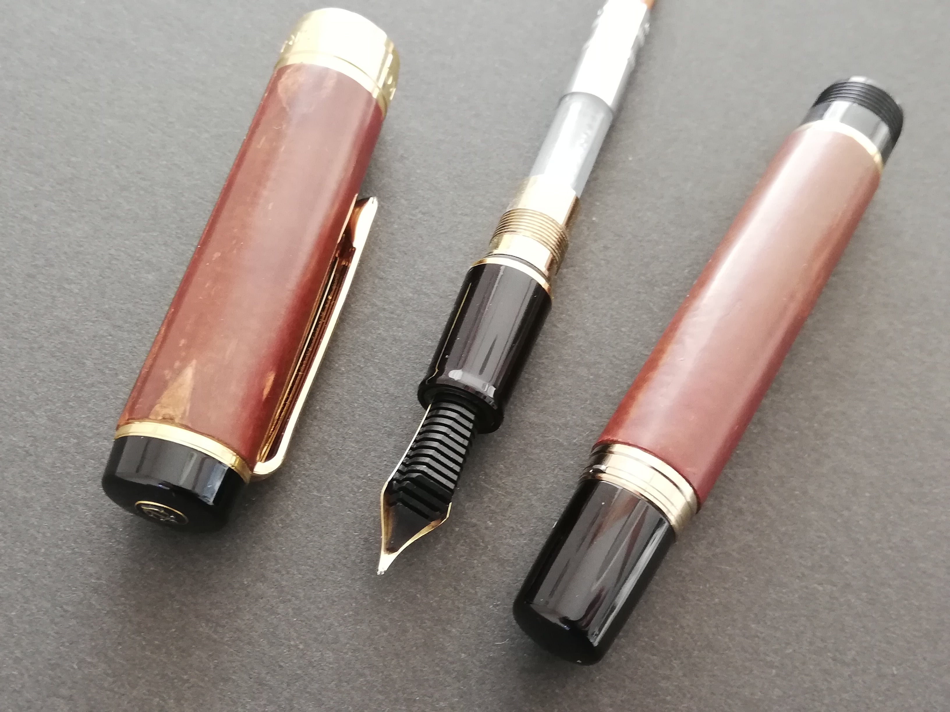 セーラー 万年筆 14K 00s セーラー万年筆 蒔絵 鶴 旧 SAILOR （細字） 14K 03046